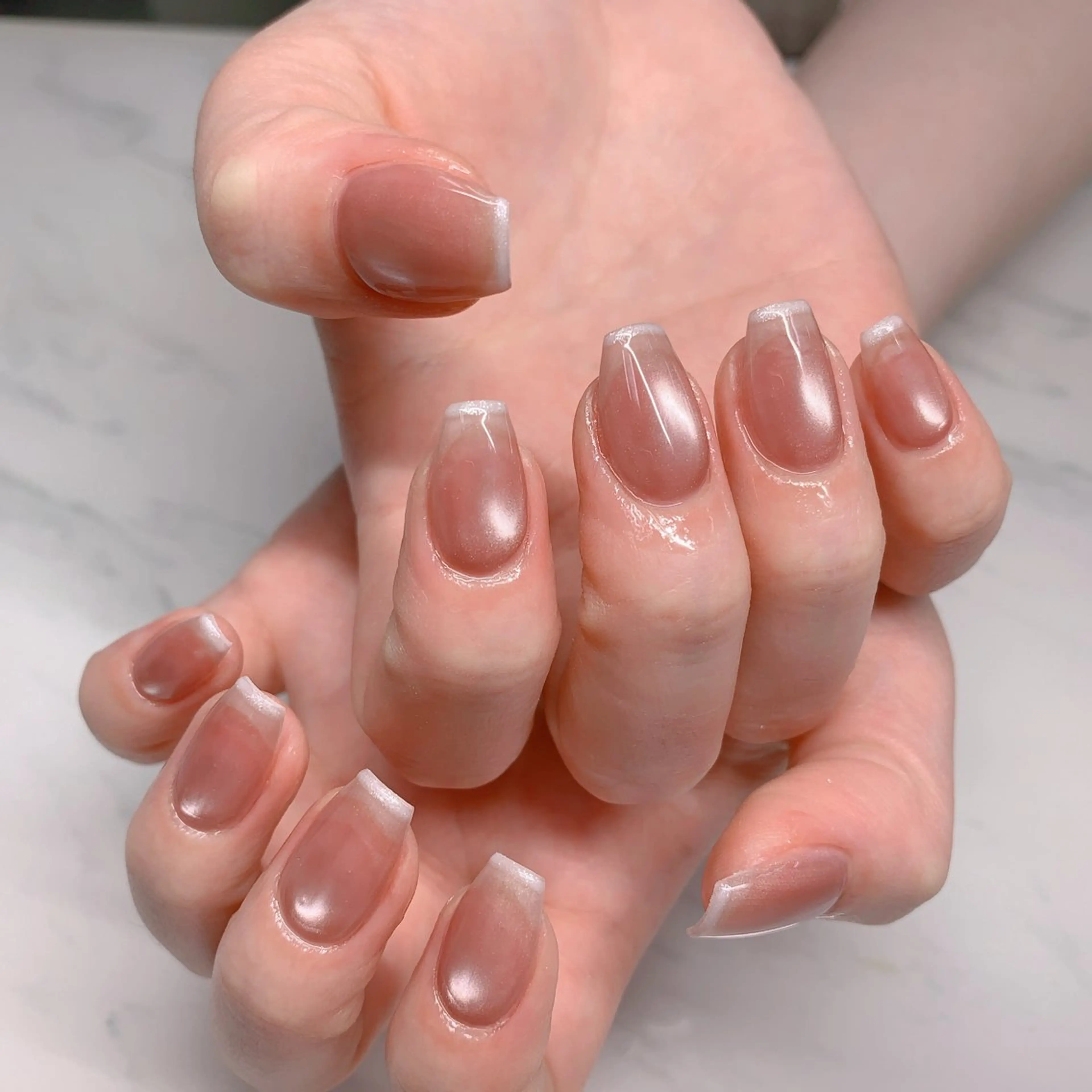 ネイル オーロラネイル 長さ出し フットネイル ジェルネイル キラキラネイル インフィニティ ネイルサロンのネイルデザイン