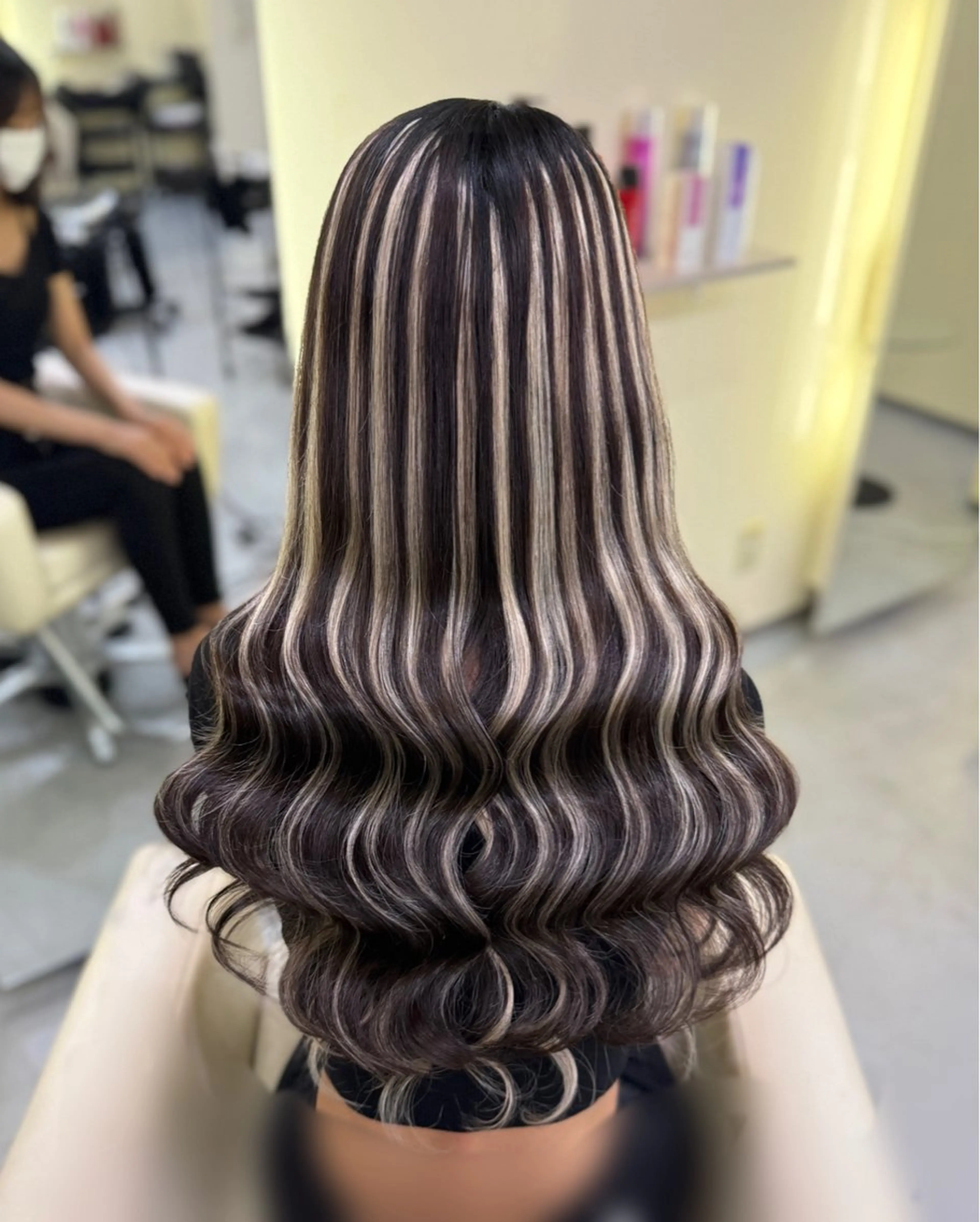 ロング ハイライト ロング エクステ シールエクステAOI 🫧🩵NEOBOXのヘアスタイル