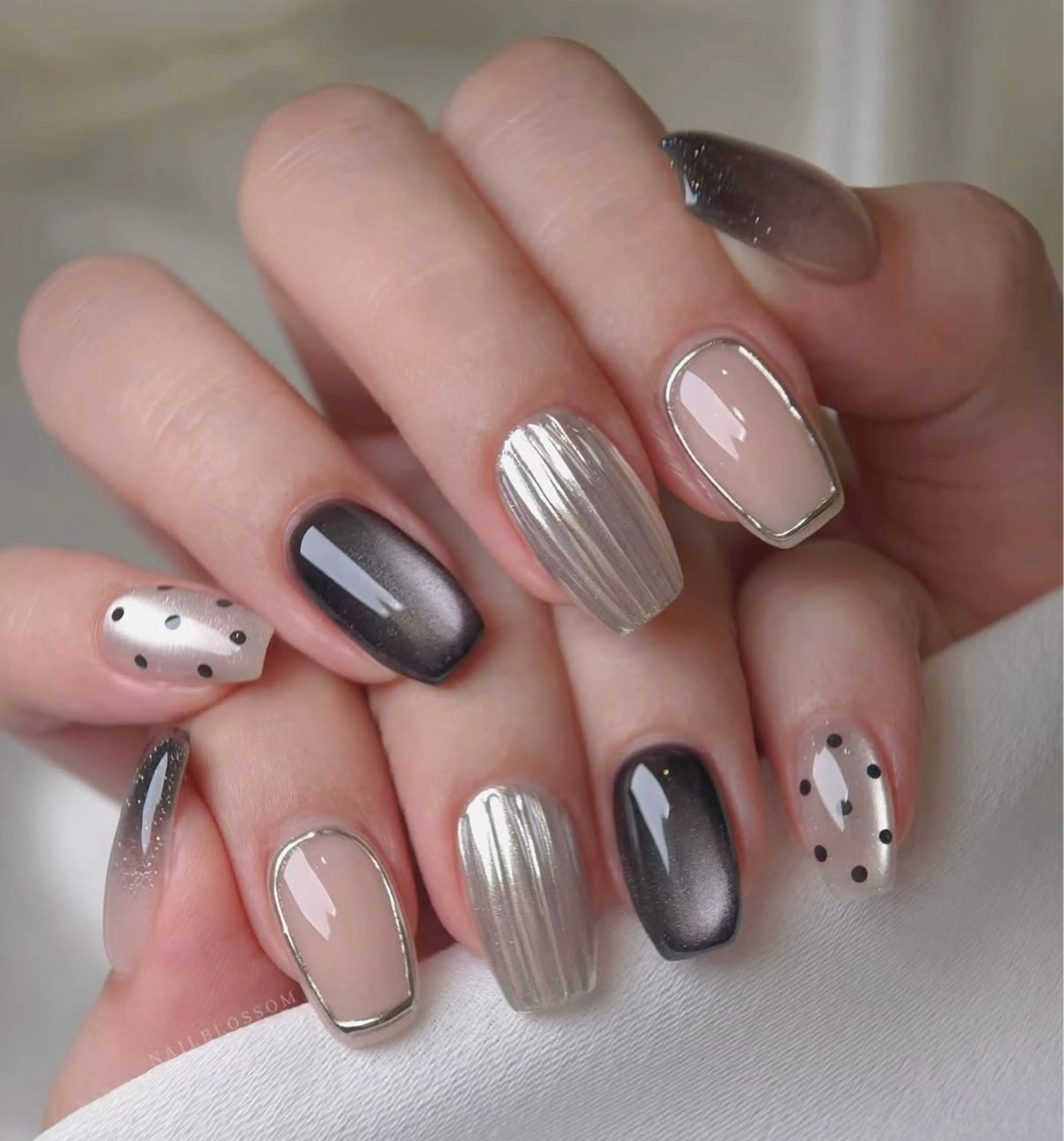 ネイル NailSalon✨ Écrinエクランのネイルデザイン