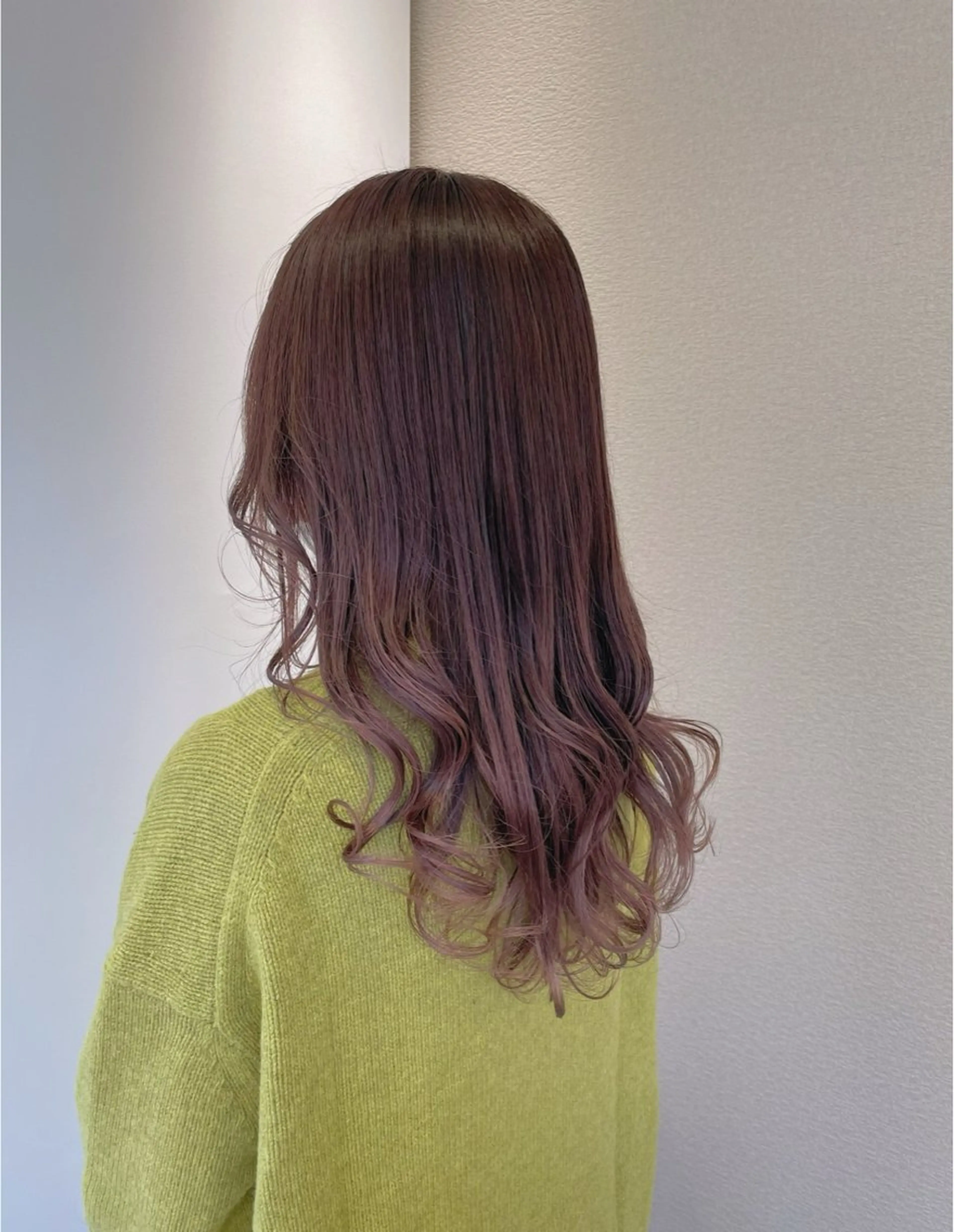 セミロング カラー ヘアサロンジプソ【旧ライラ】所属・佐々木 美帆のヘアスタイル