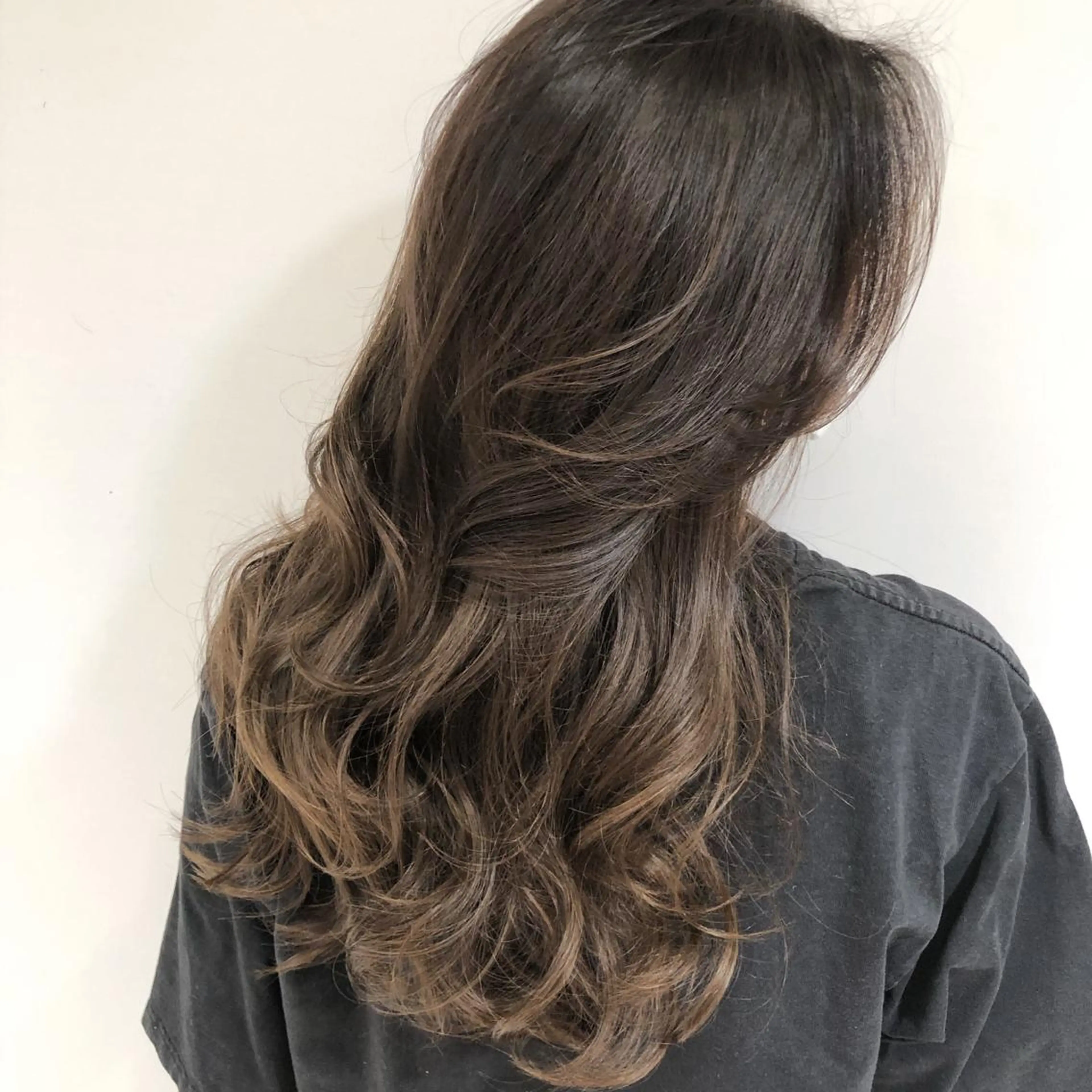 ロング カラー kakimotoarms自由が丘CLEO所属・田中 小百合のヘアスタイル