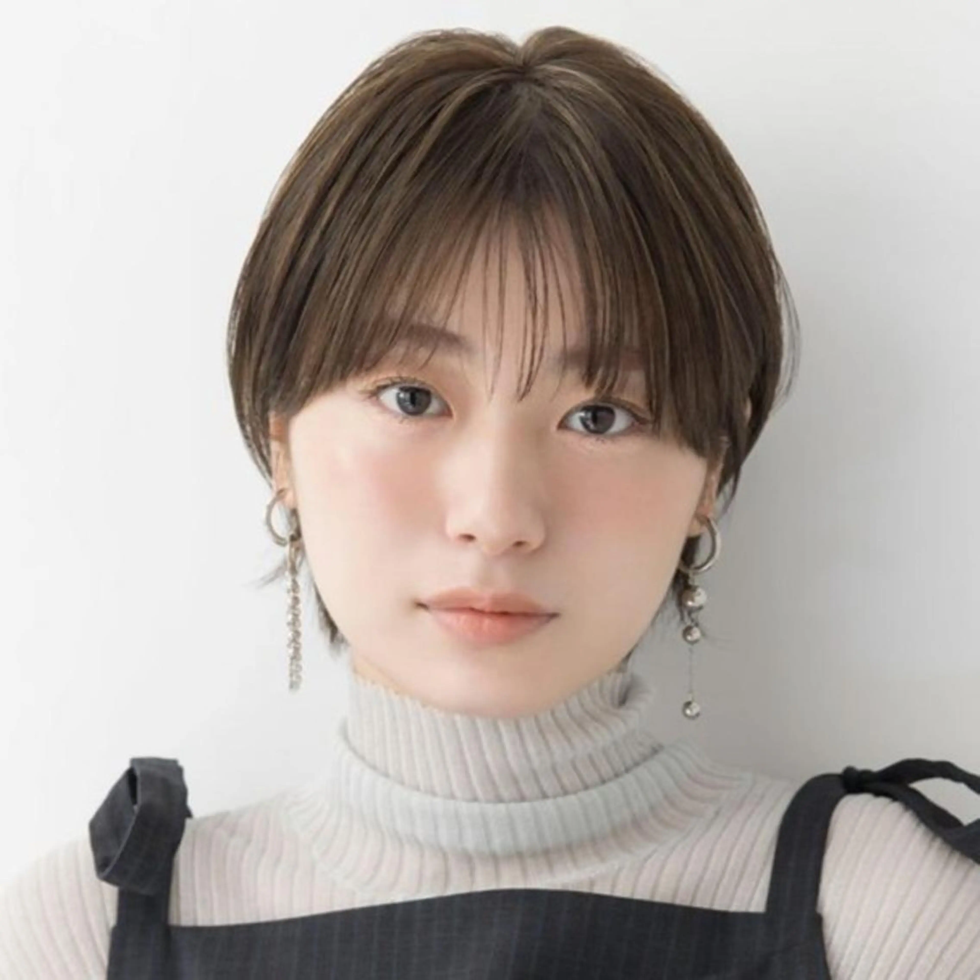 ショート Ang　山口 莉沙のヘアスタイル