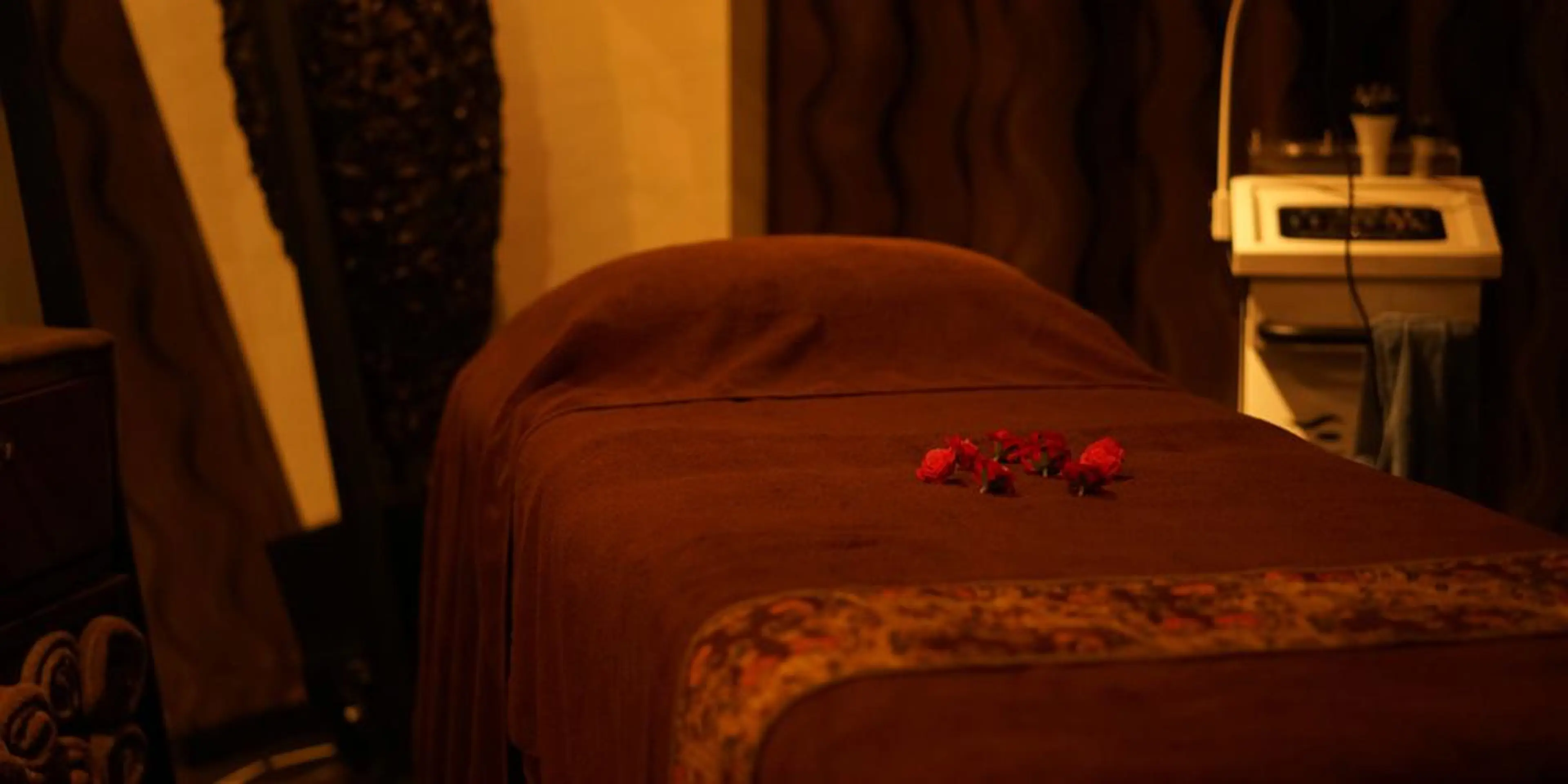 ミディアム カラー パーマ ヘアアレンジ メンズ キッズ ネイル マツエク・マツパ 💋久城 リエ💋小顔&痩身のエステ・リラクイメージ