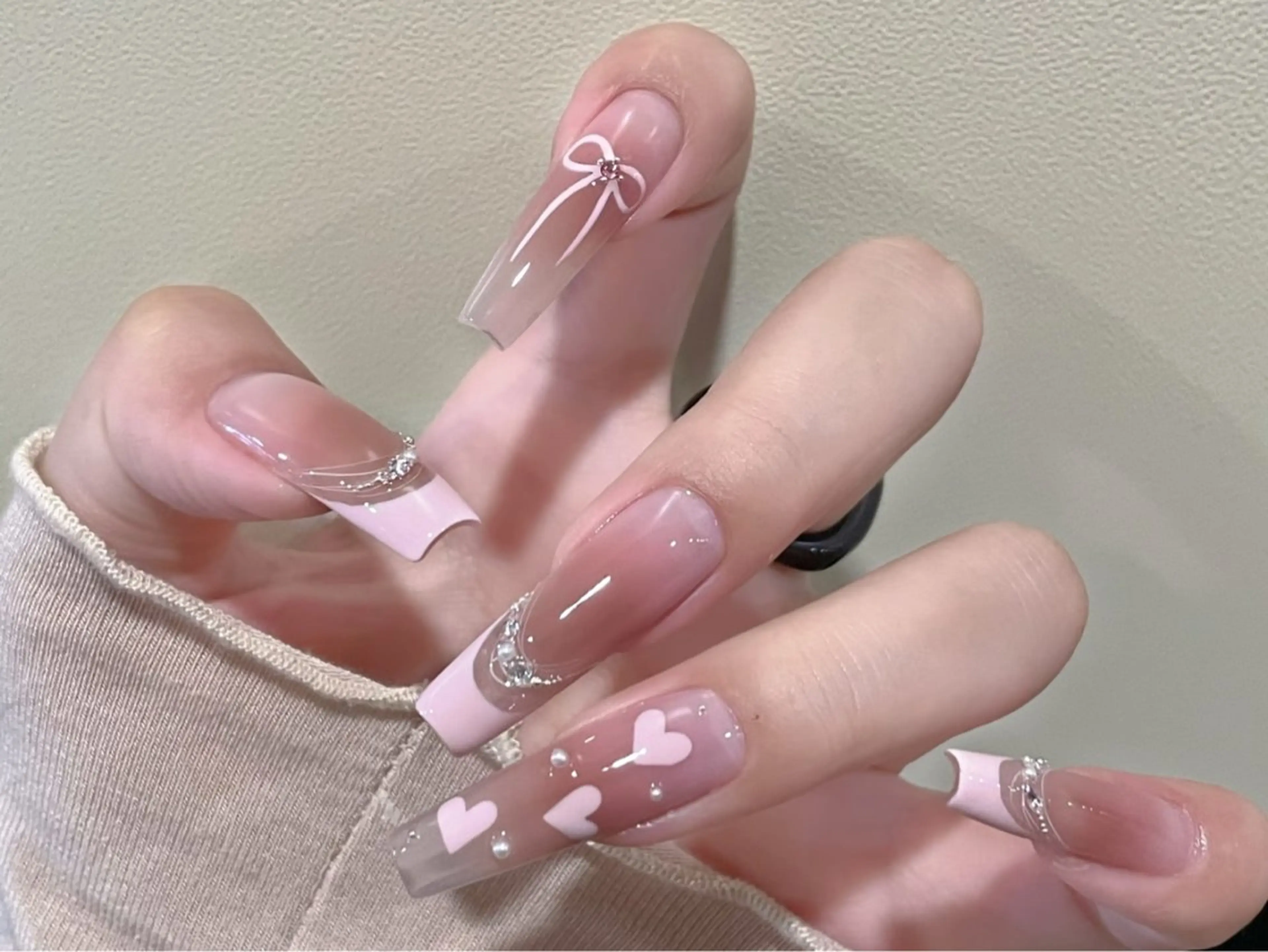 ネイル アートネイル オーロラネイル チークネイル フレンチネイル ガラスフレンチ ハンドネイル 🎀🎀YooLi Nail Salonのネイルデザイン
