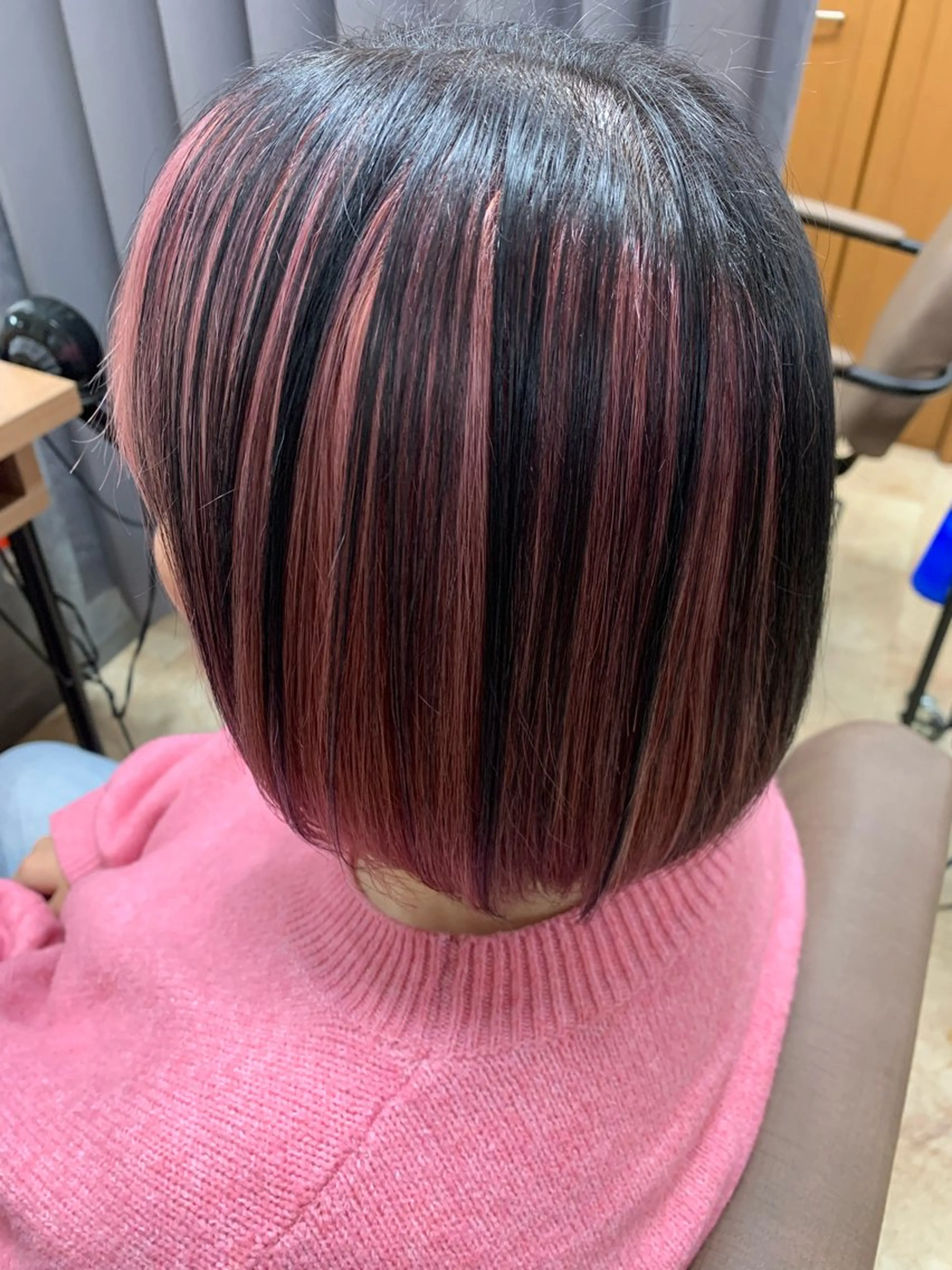 ショート カラー ベージュカラー ピンクカラー ピンクベージュ 赤坂 有季のヘアスタイル