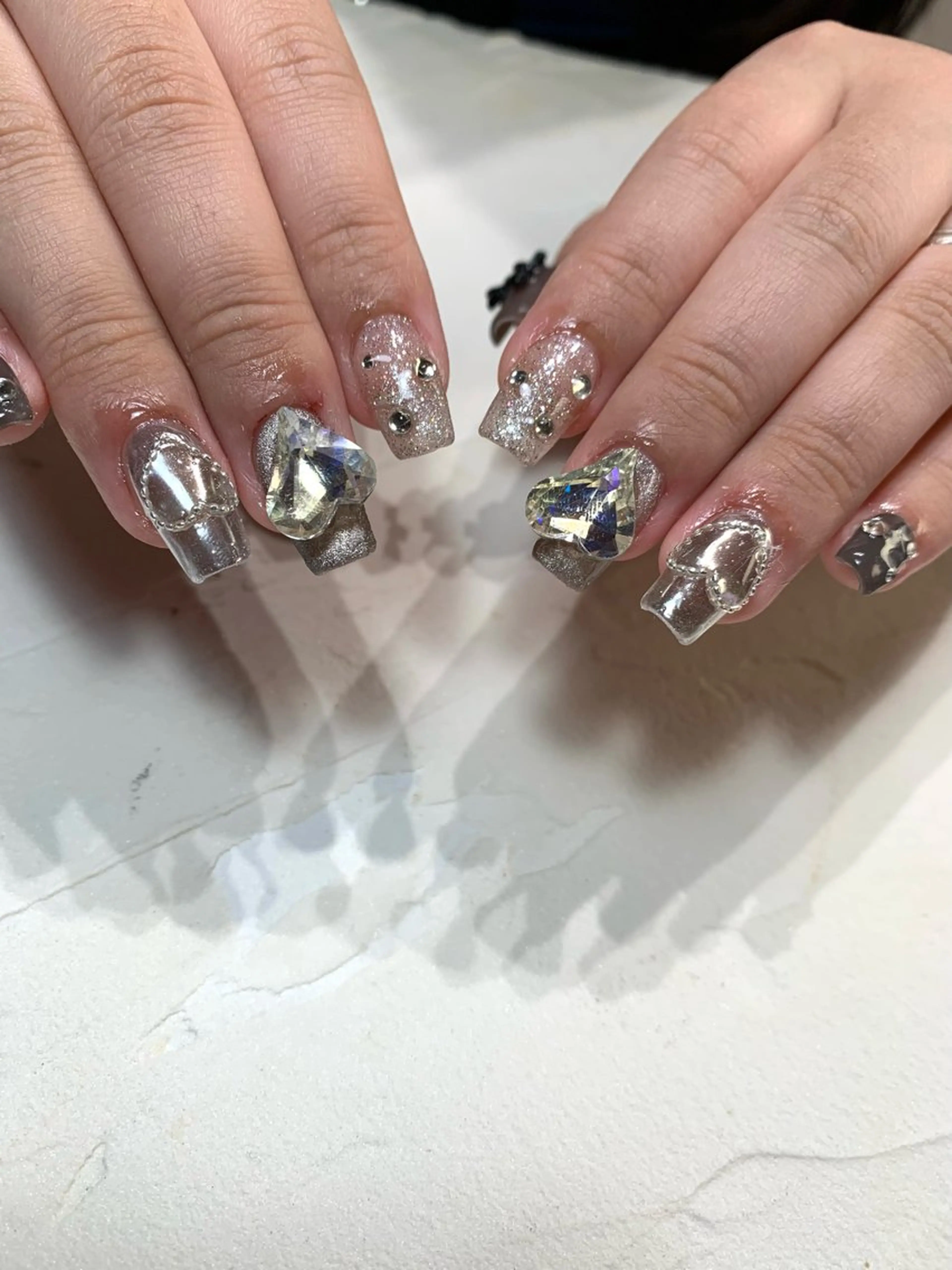 ネイル 持ち込み Mina🫧 【Miew.】のネイルデザイン