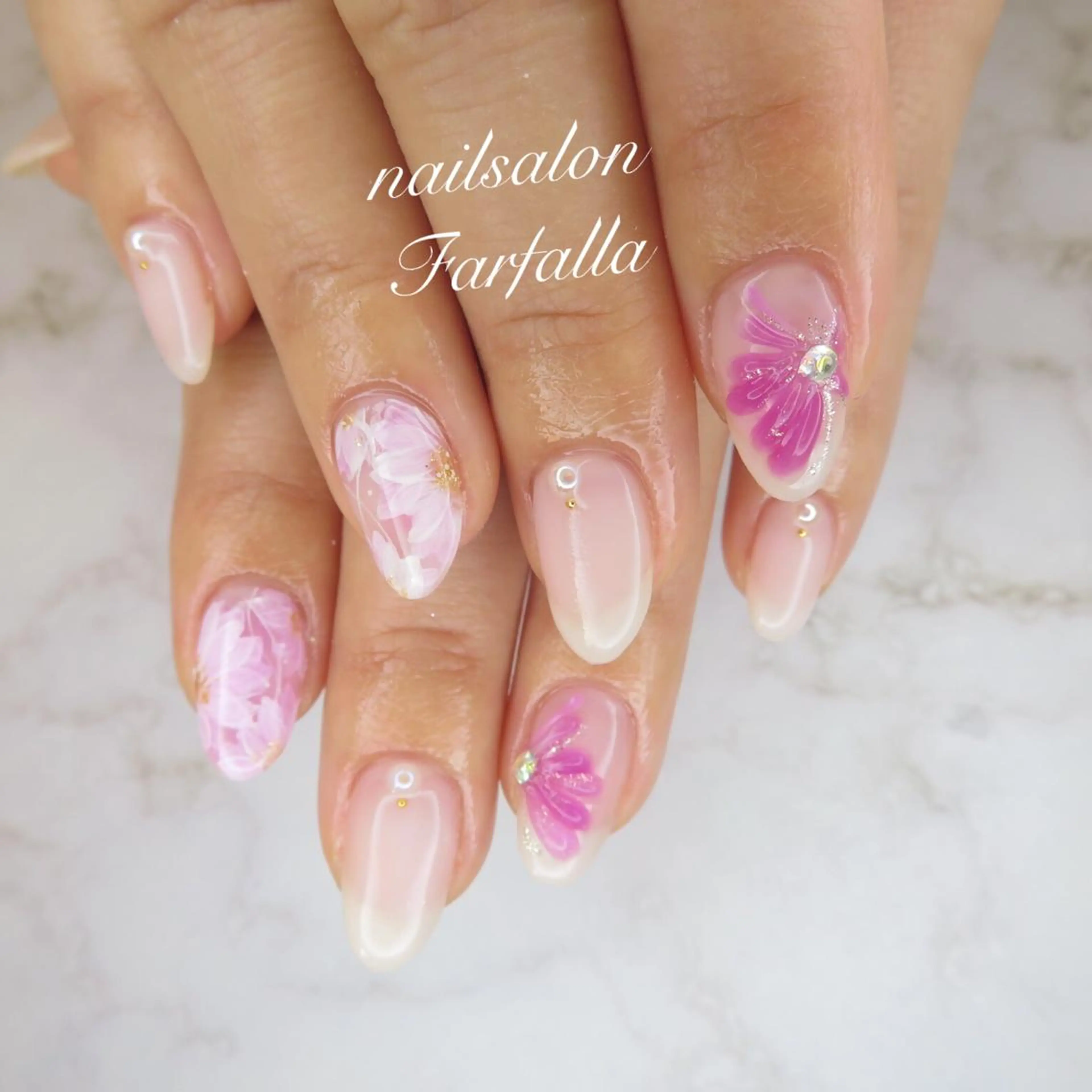 ネイル Farfalla Kieのネイルデザイン