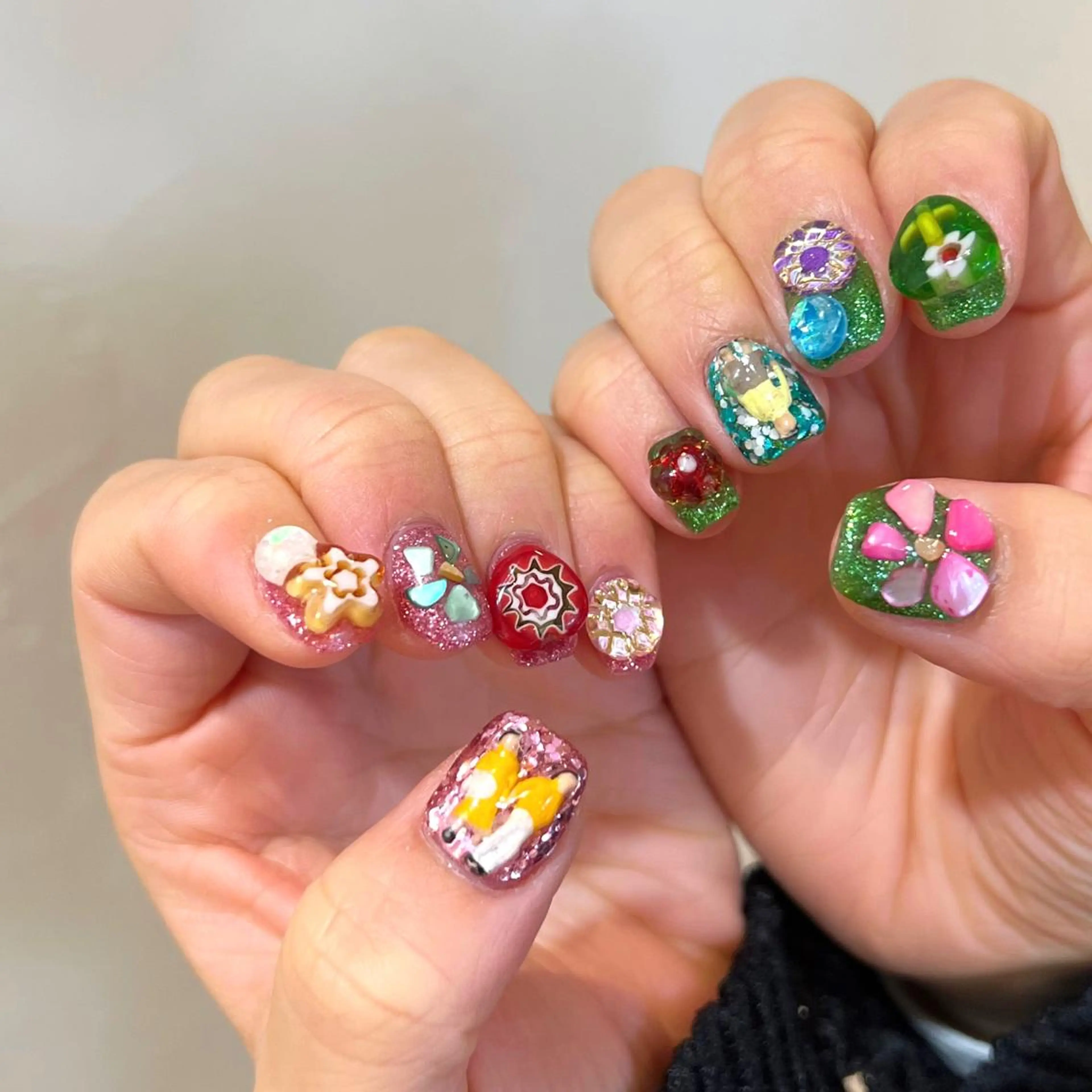 ネイル 新井 ひなののネイルデザイン