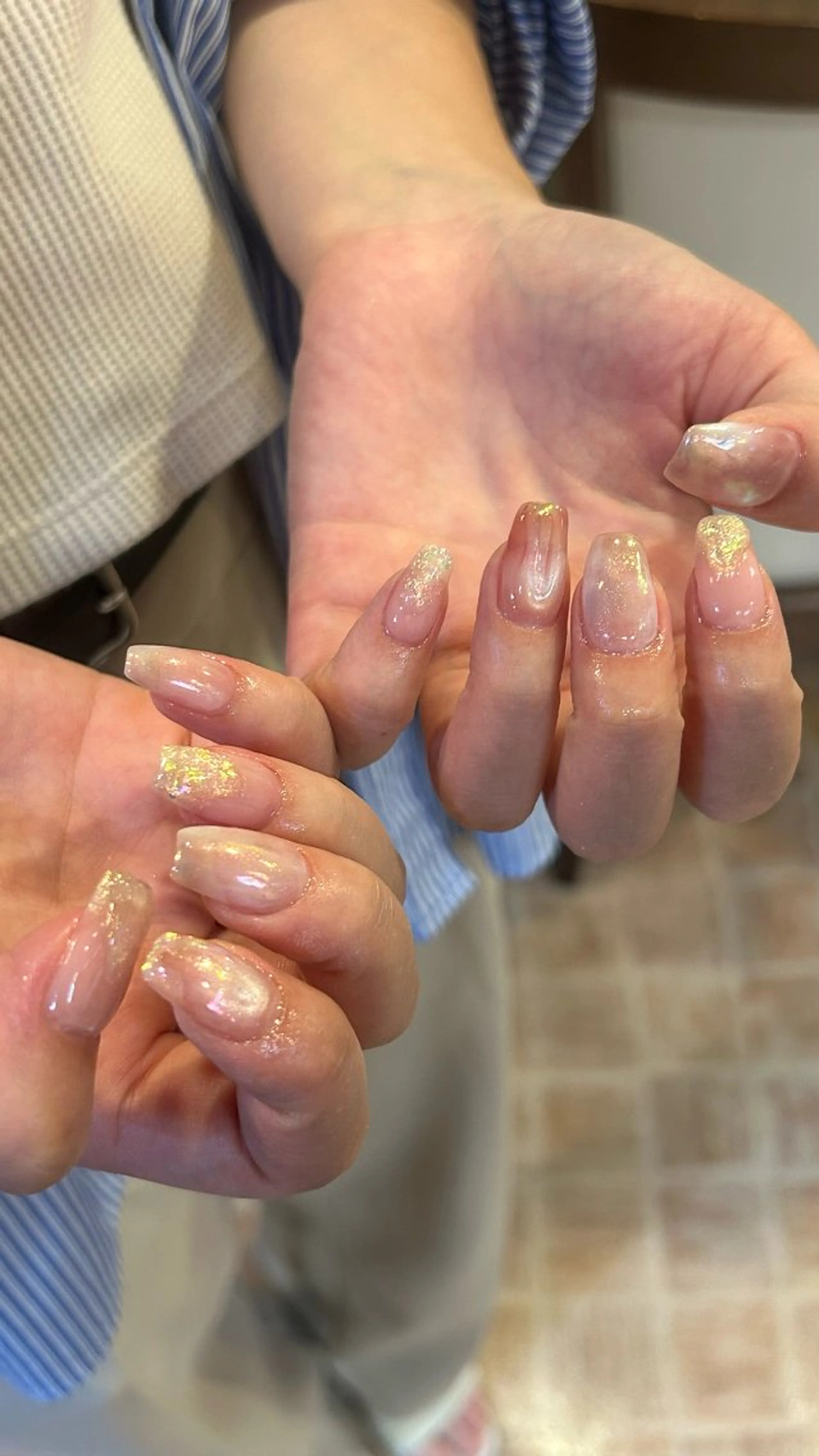 ネイル キラキラネイル ニュアンスネイル ピンク ハンドネイル sun.lino所属・小野寺 千尋のネイルデザイン