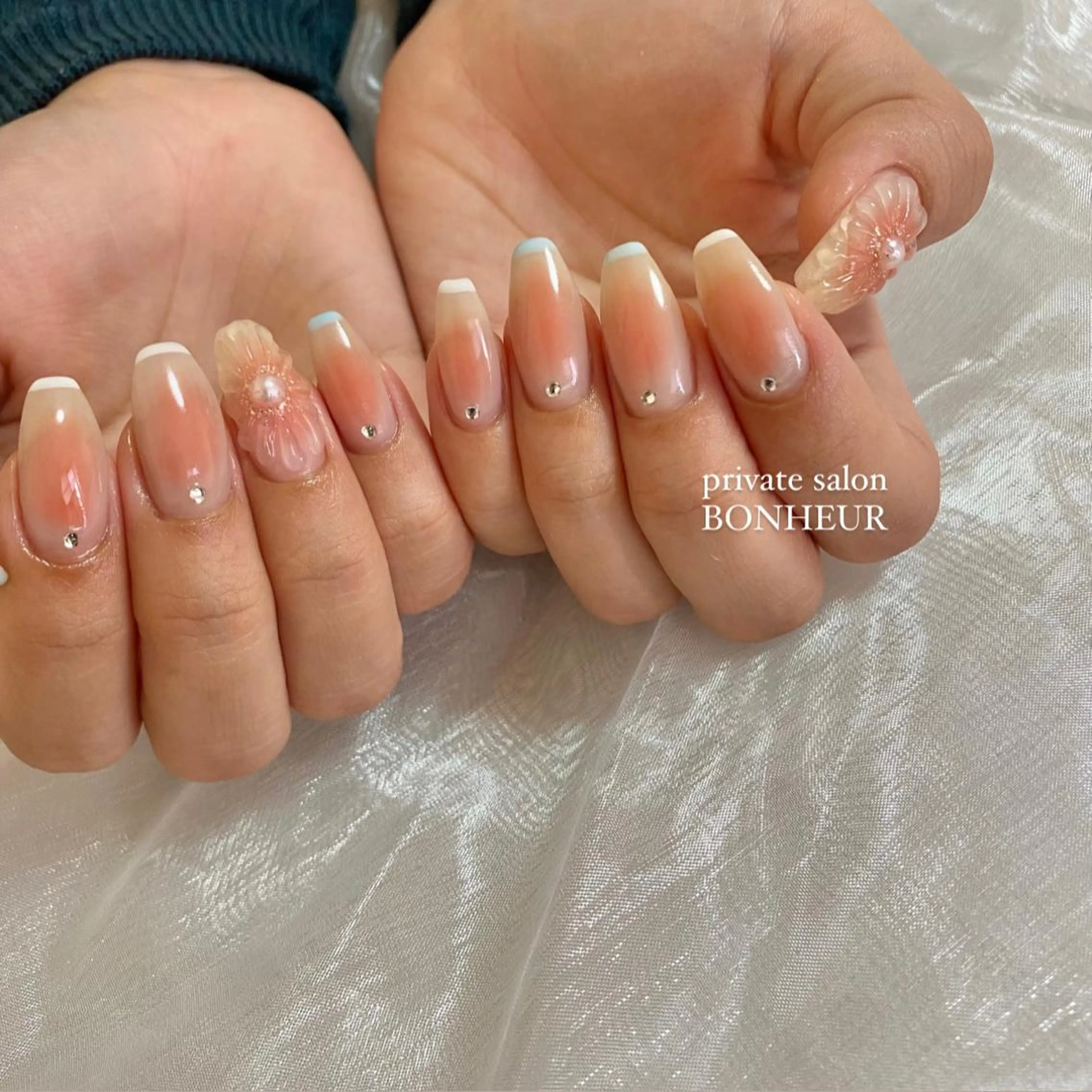 ネイル ハンドネイル BONHEUR Annaのネイルデザイン