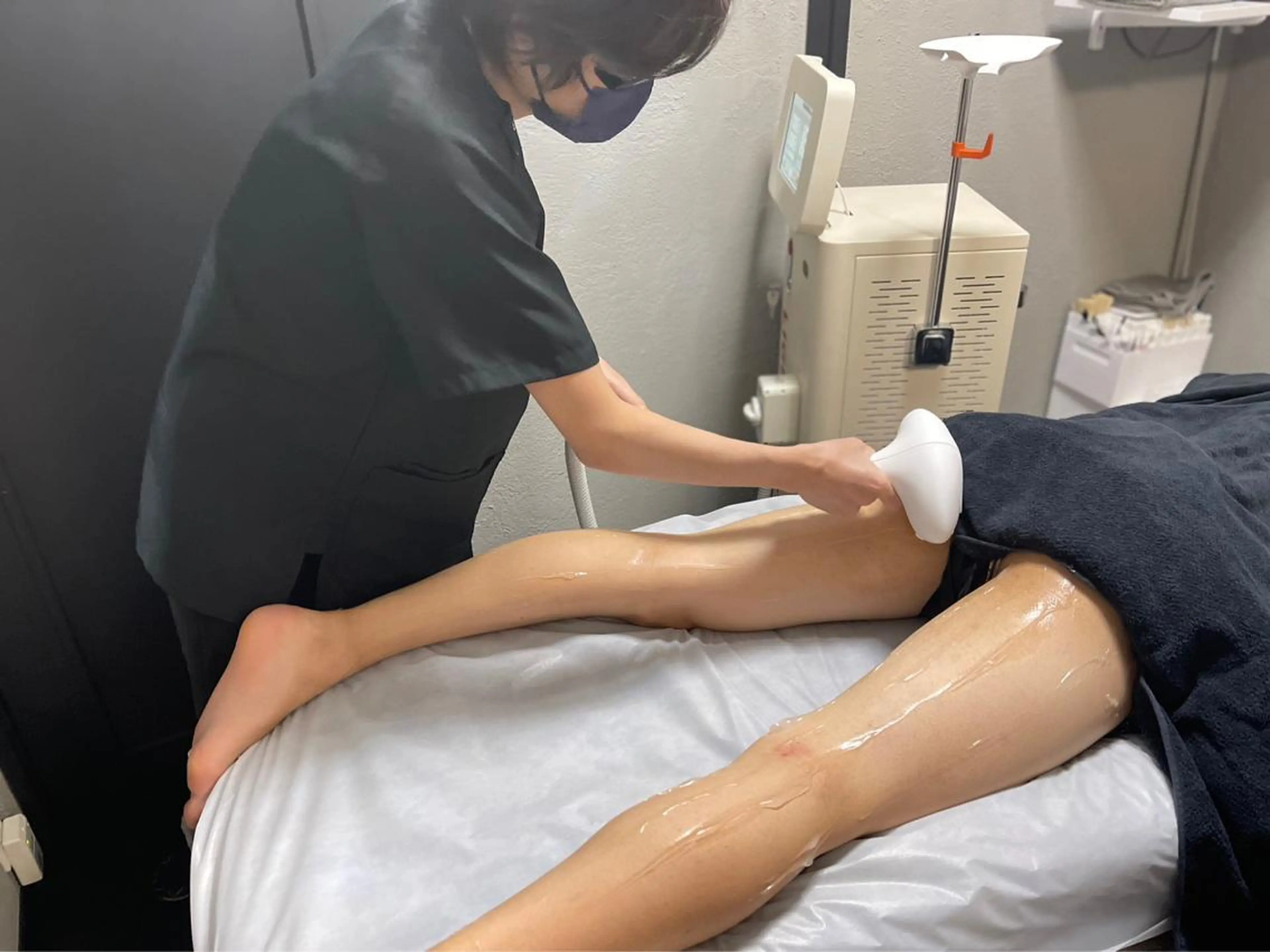 【とにかく男性スタッフに施術してもらいたい】メンズ全身脱毛（顔なし·VIOあり）の写真