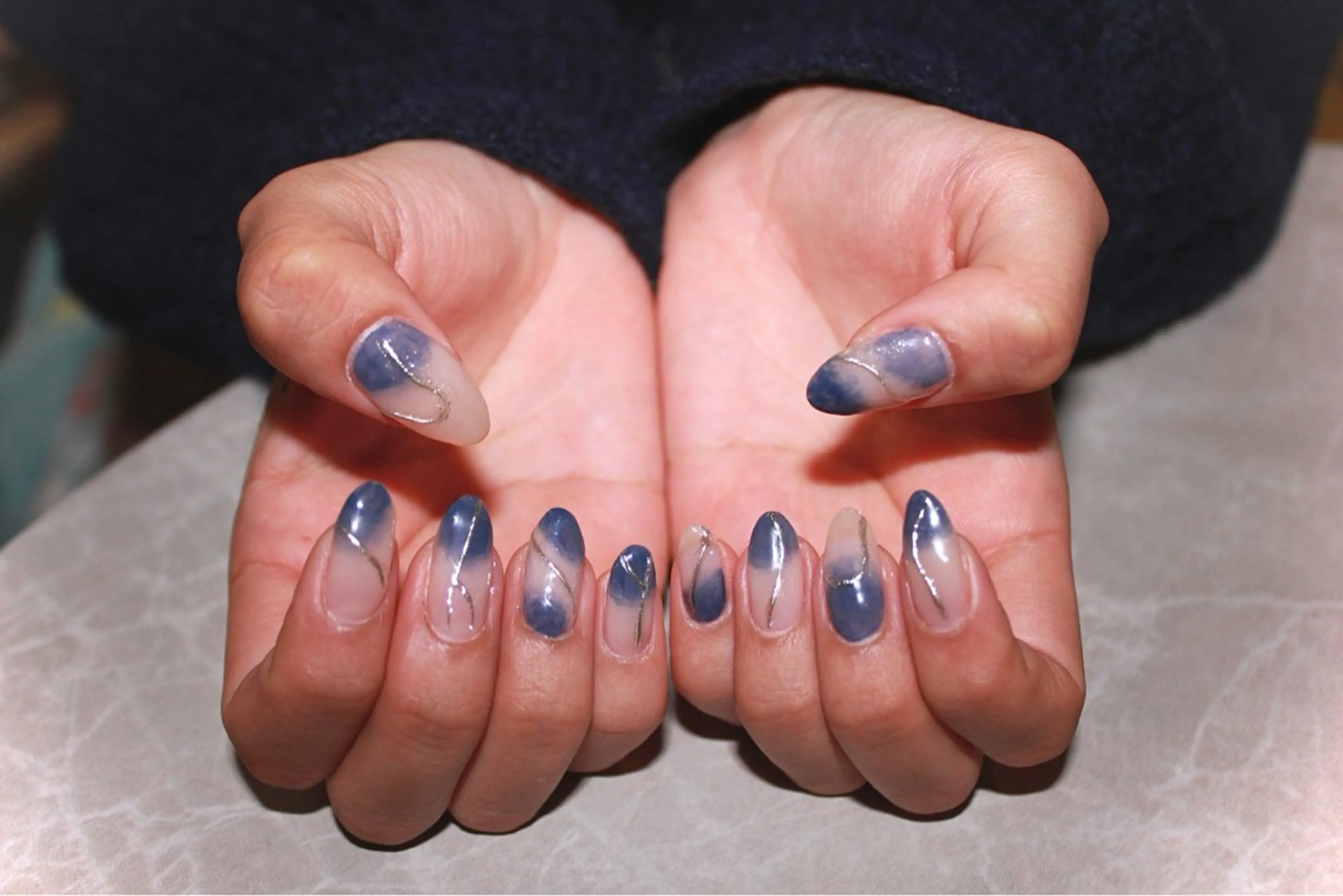 ネイル ニュアンスネイル シンプルネイル Lily Nailのネイルデザイン