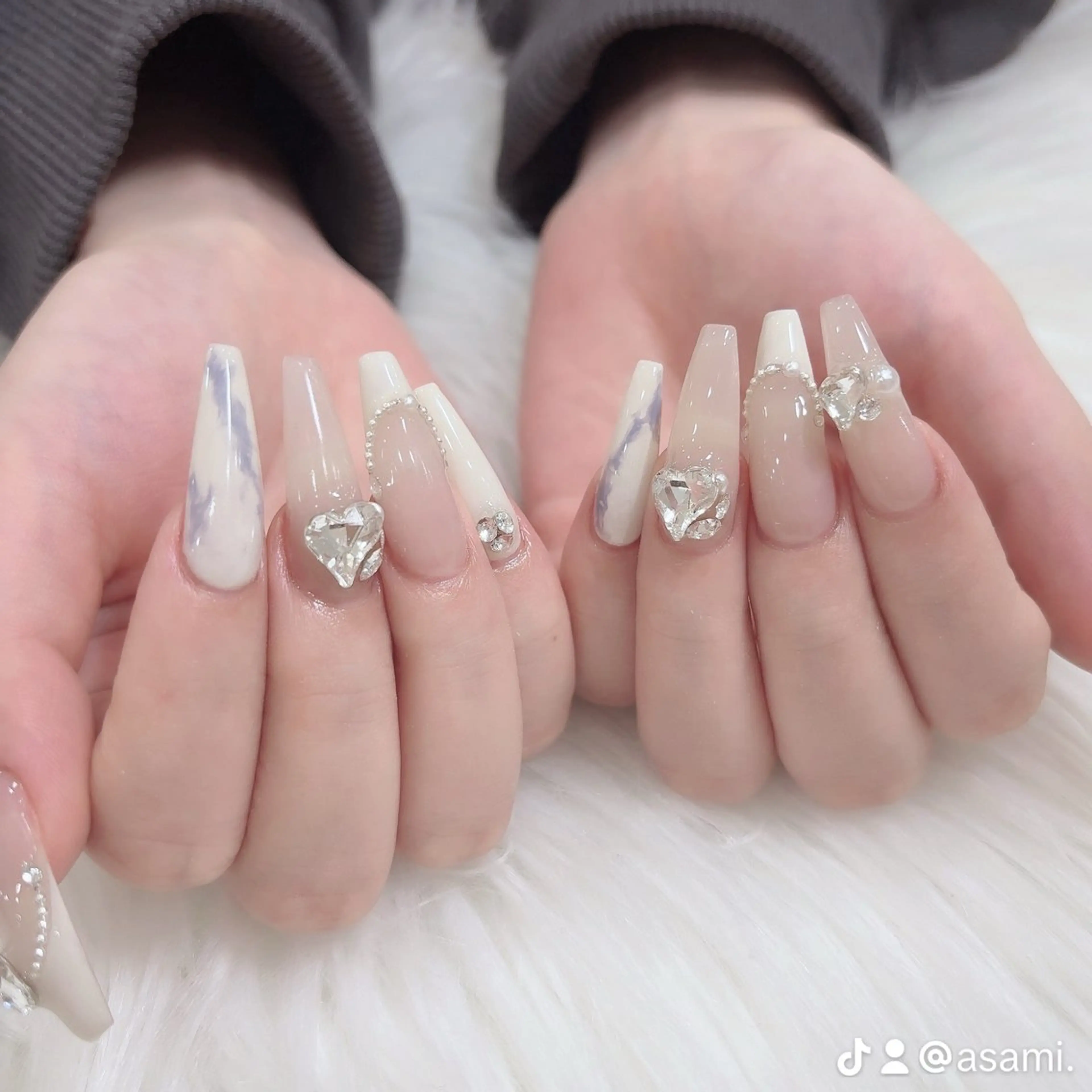 ネイル FLY NAIL&Eyelash Salon 梅田店所属・YUKI FUKUMARUのマツエク・マツパデザイン