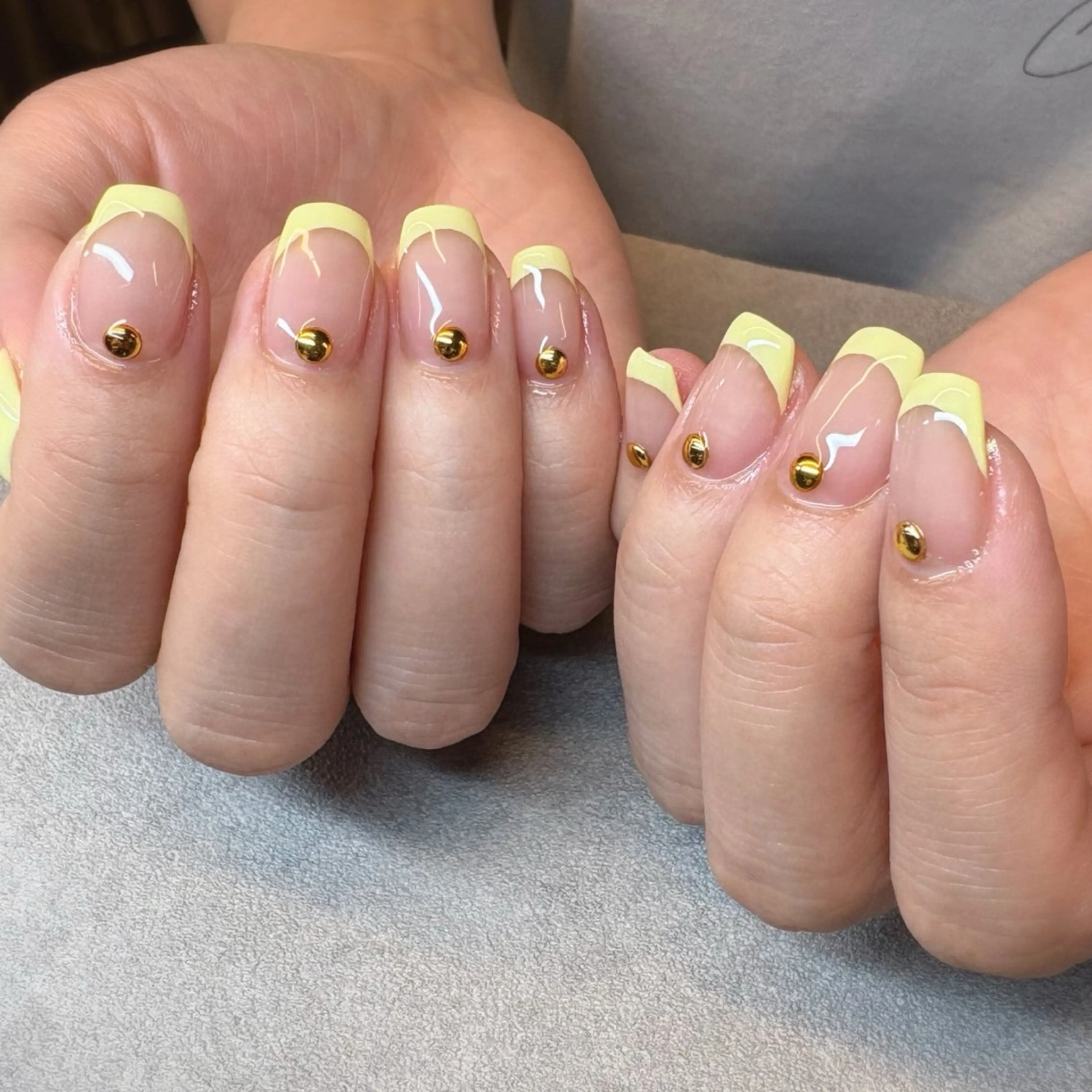 ミディアム イエローカラー Still   me所属・Still me 初台のネイルデザイン