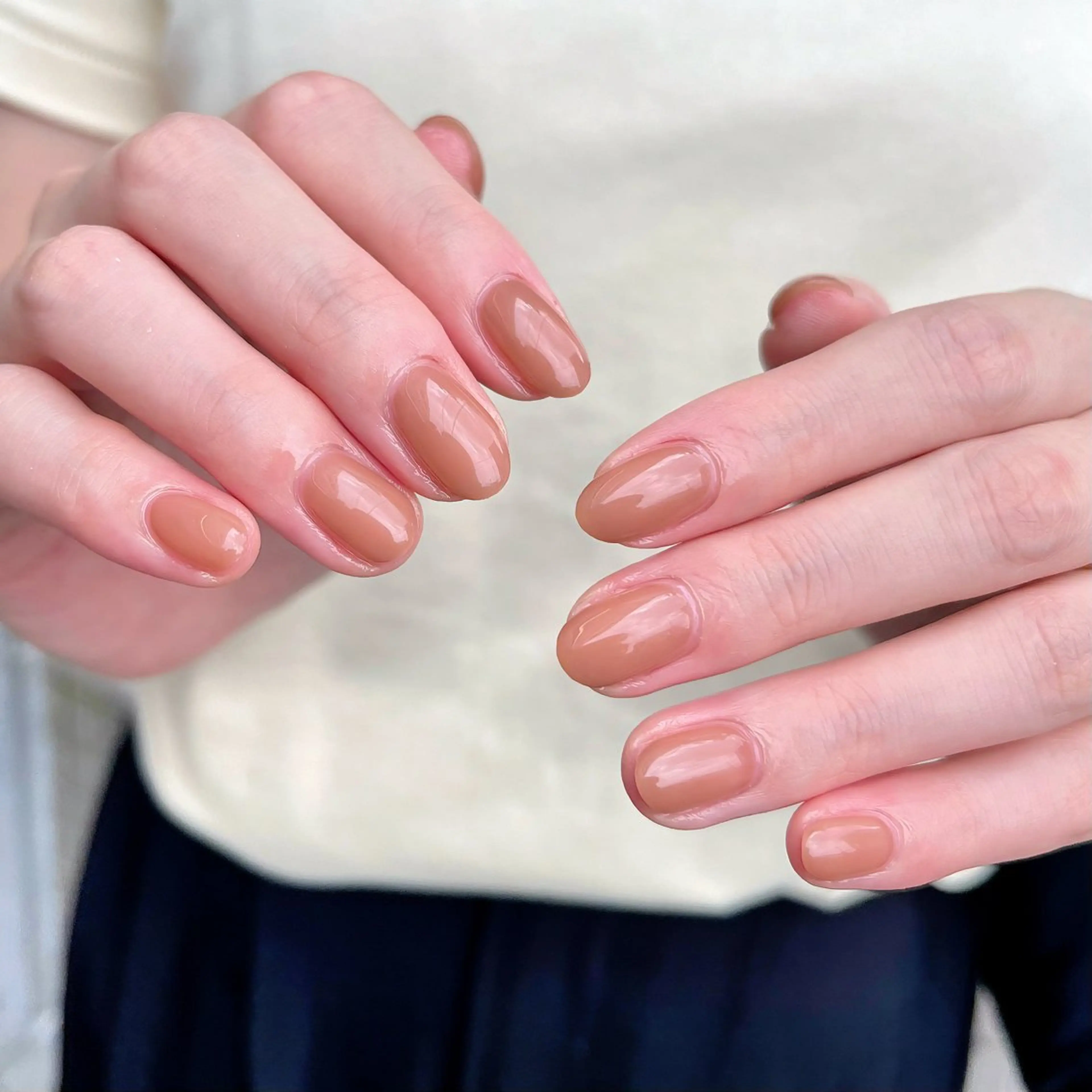 ネイル オフィスネイル ワンカラーネイル オレンジ シンプルネイル ハンドネイル ハンドケア 🎀NAIL🎀 AI🪄︎︎◝✩のネイルデザイン