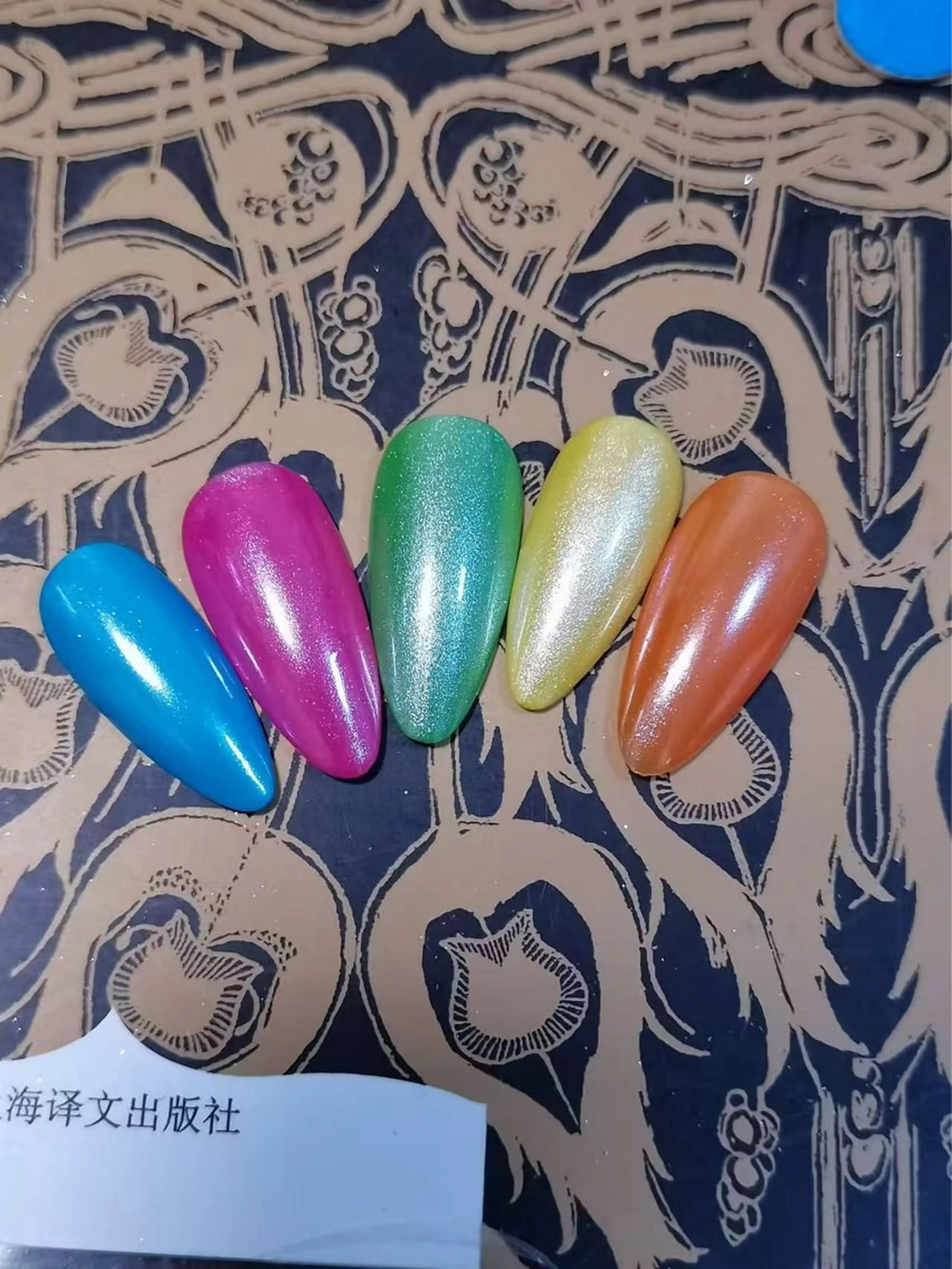 ネイル 鄭 津のネイルデザイン