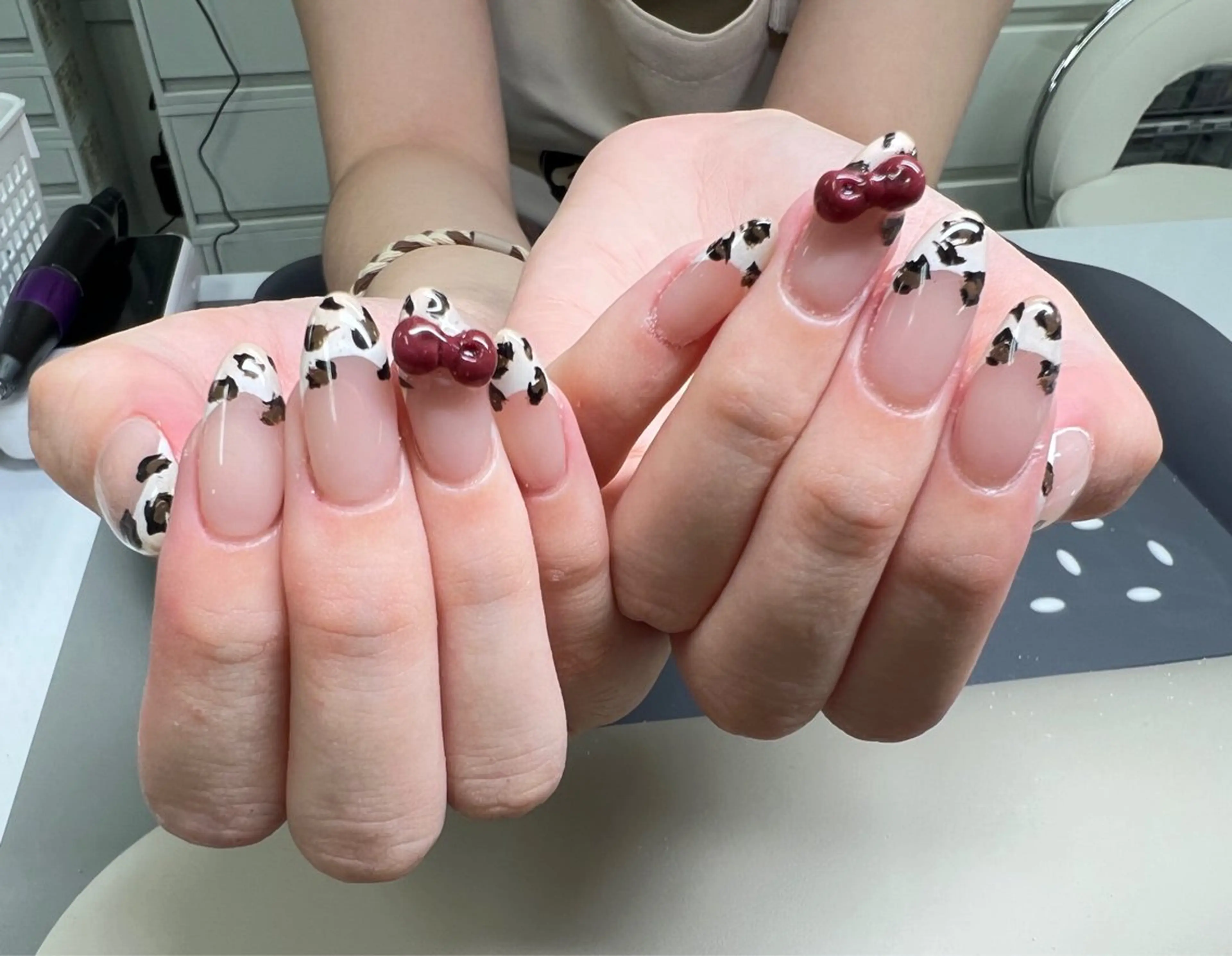 ネイル アートネイル チークネイル 長さ出し フットネイル ジェルネイル ハンドネイル ハンドケア ラッキーネイルサロン 西川口東口店のネイルデザイン