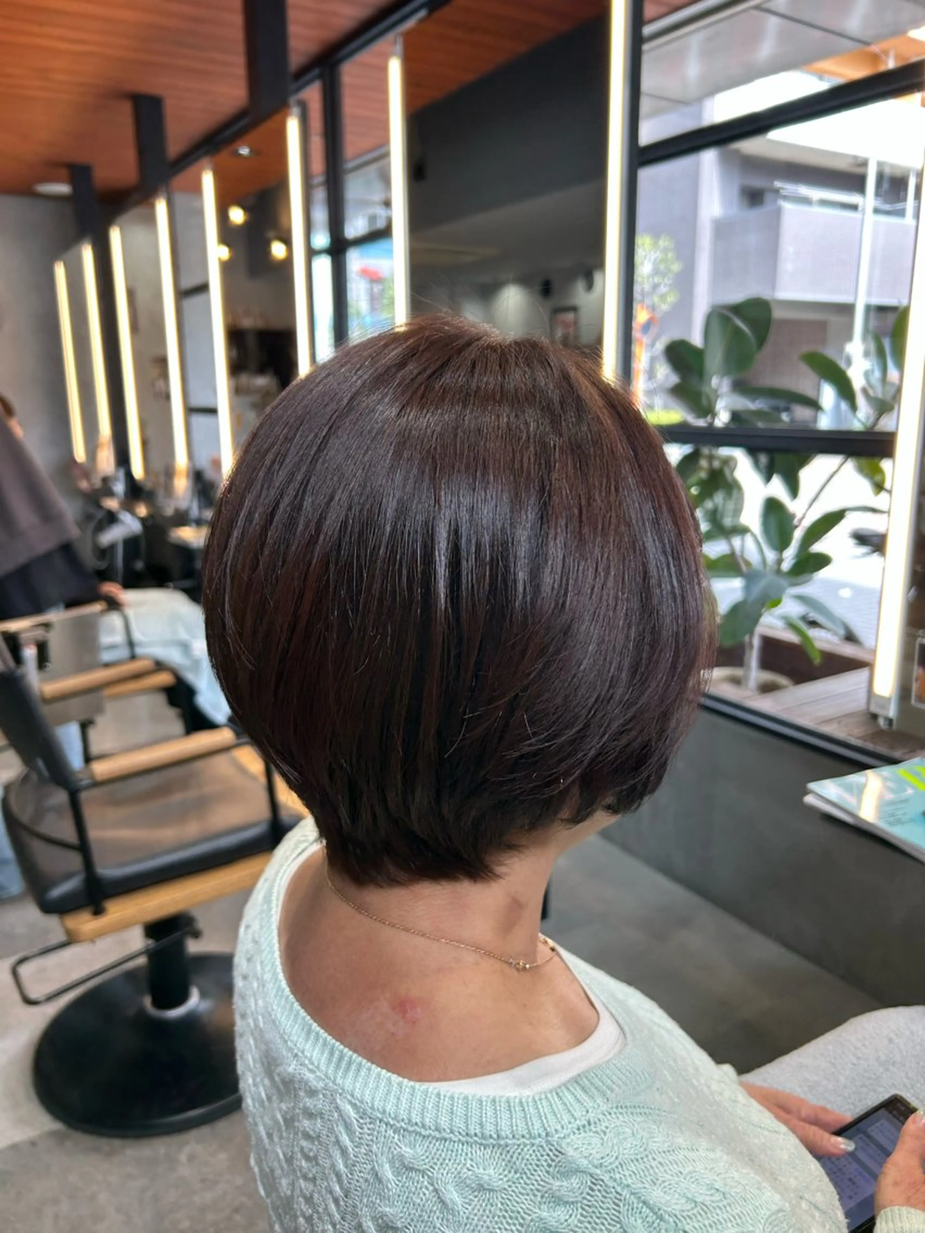 ショート カラー カット ヘアカラー トリートメント 艶カラー/ベージュ/ ショート/安岡哲兵のヘアスタイル