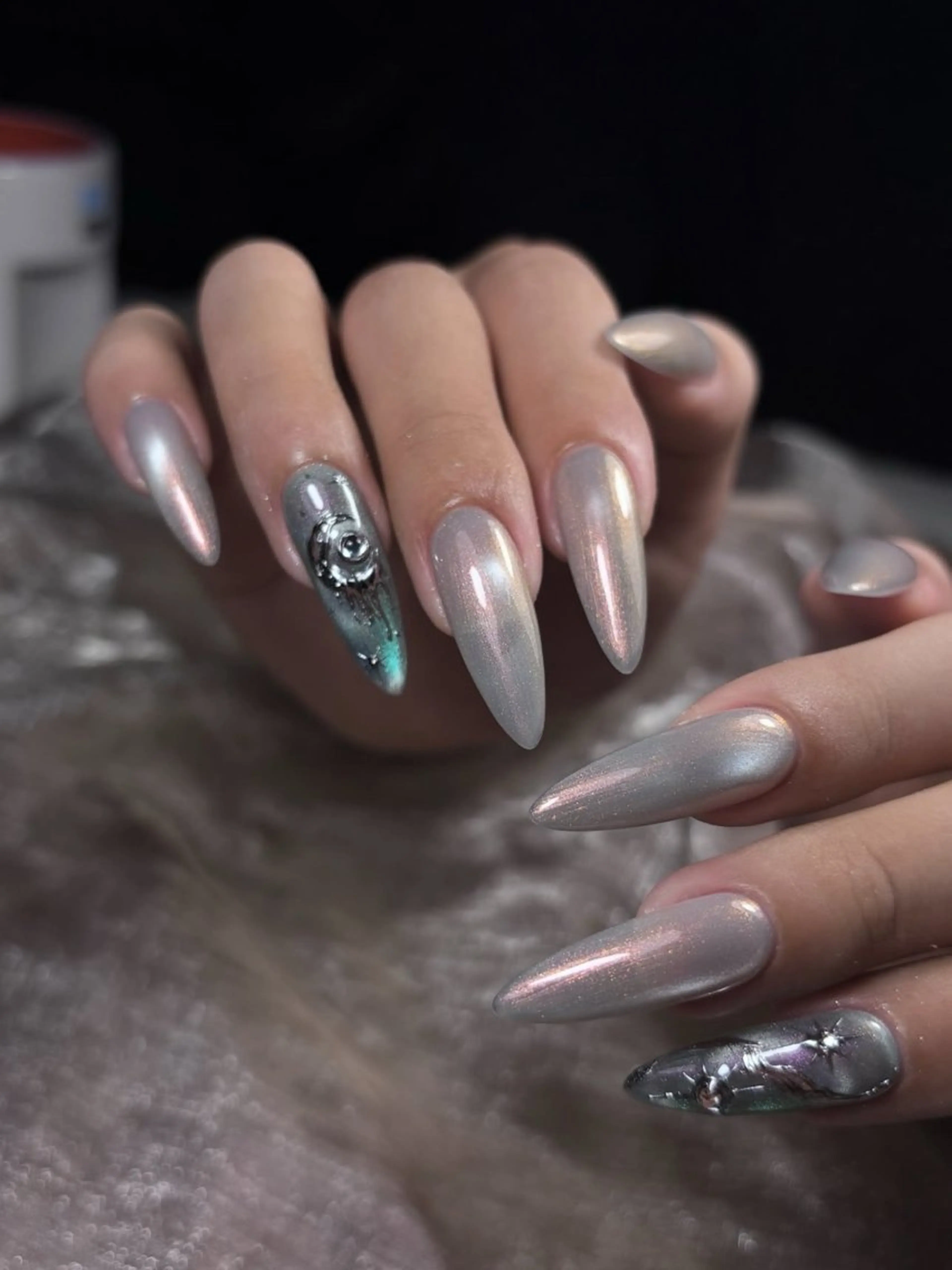 ネイル アートネイル オーロラネイル ブルー チークネイル フットネイル ハンドネイル NAILS168 新大久保店のネイルデザイン