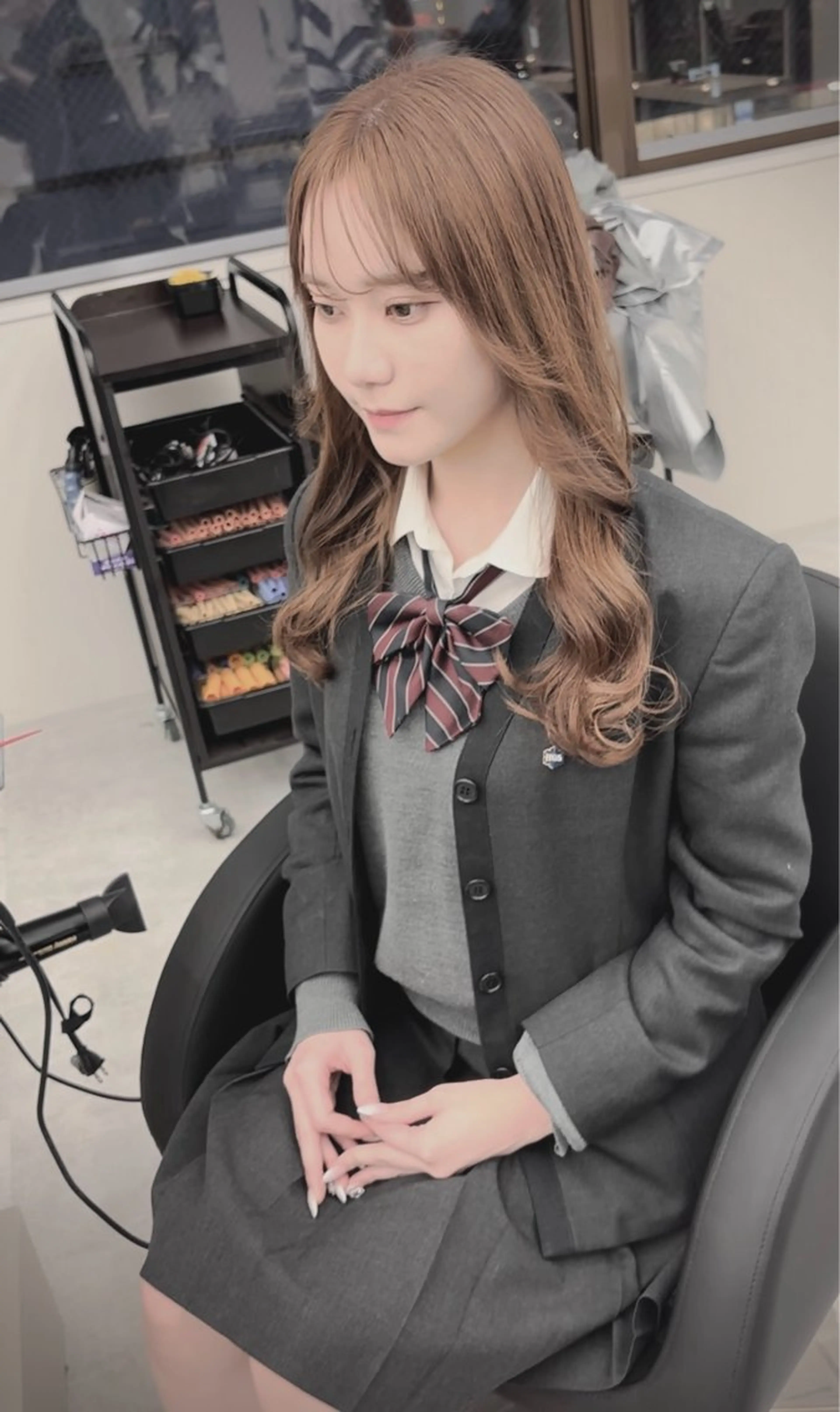 カラー ベージュカラー ブリーチ ミルクティーベージュ カット ヘアカラー 『最新ヘア・髪革命』 🐬YUYA🐬のヘアスタイル