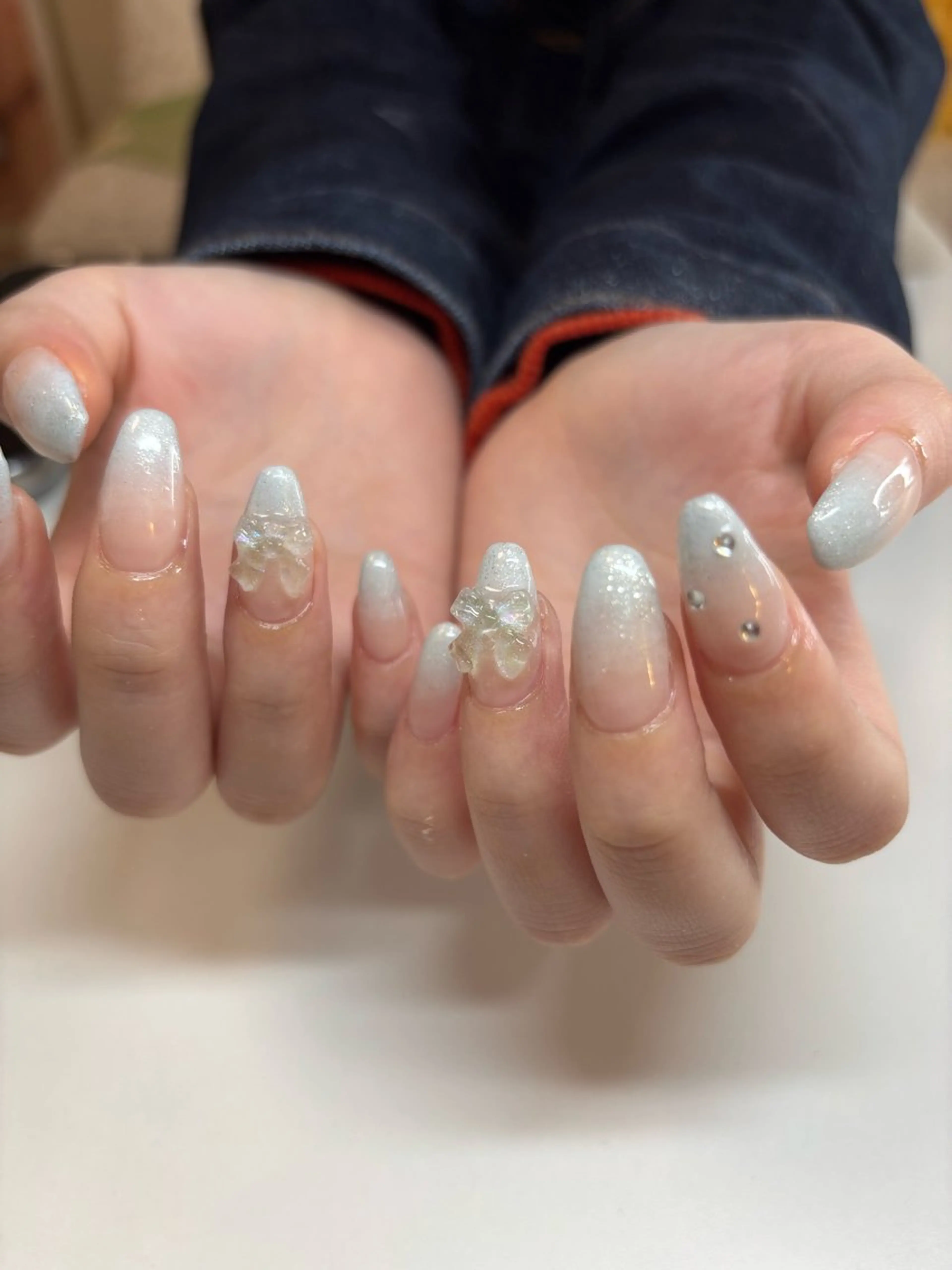 ネイル moi nail ˙⋆.˚のネイルデザイン