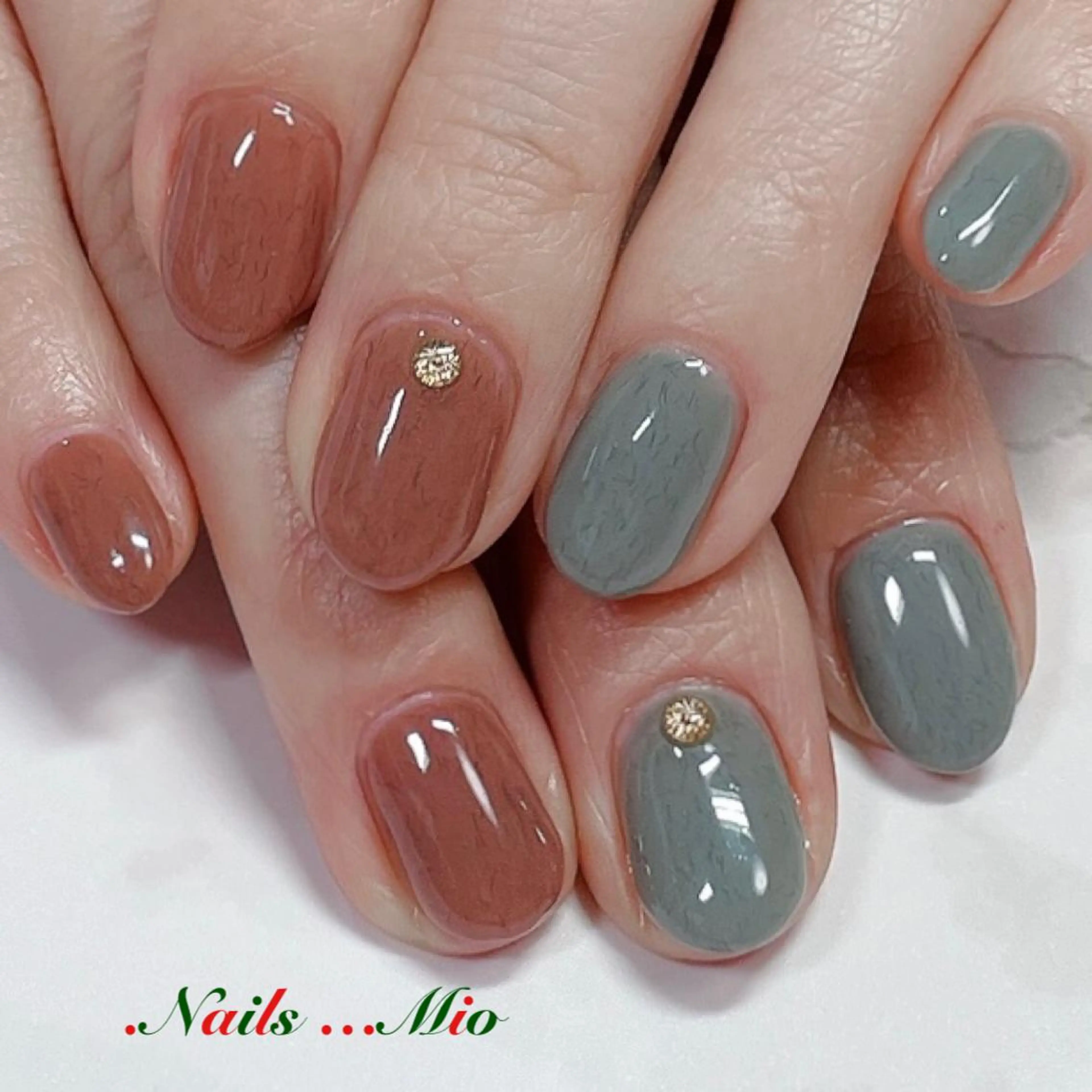 ネイル ジェルネイル ワンカラーネイル .Nails Mio 赤羽西ネイルサロンのネイルデザイン