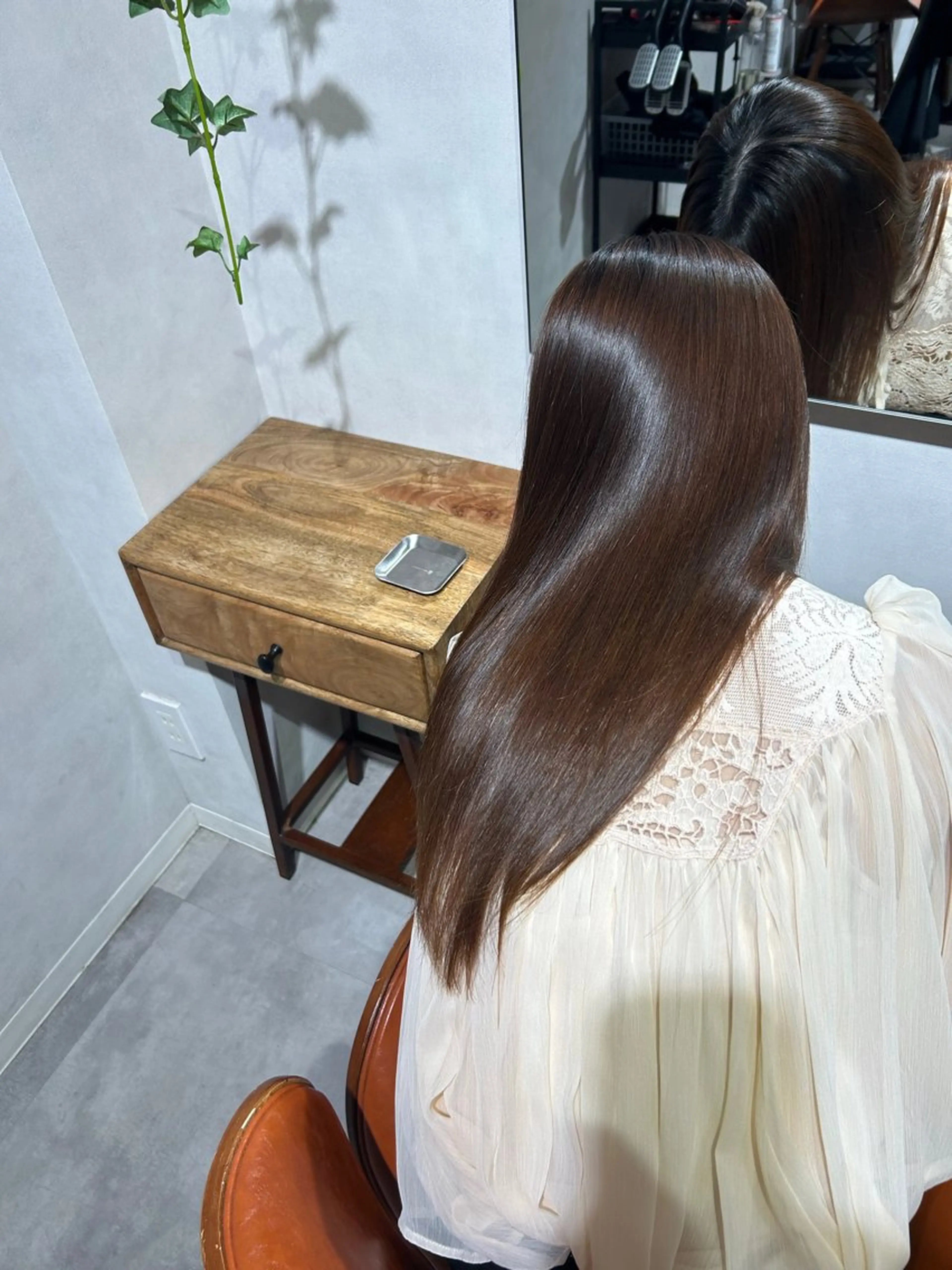 セミロング 寺下 璃桜のヘアスタイル