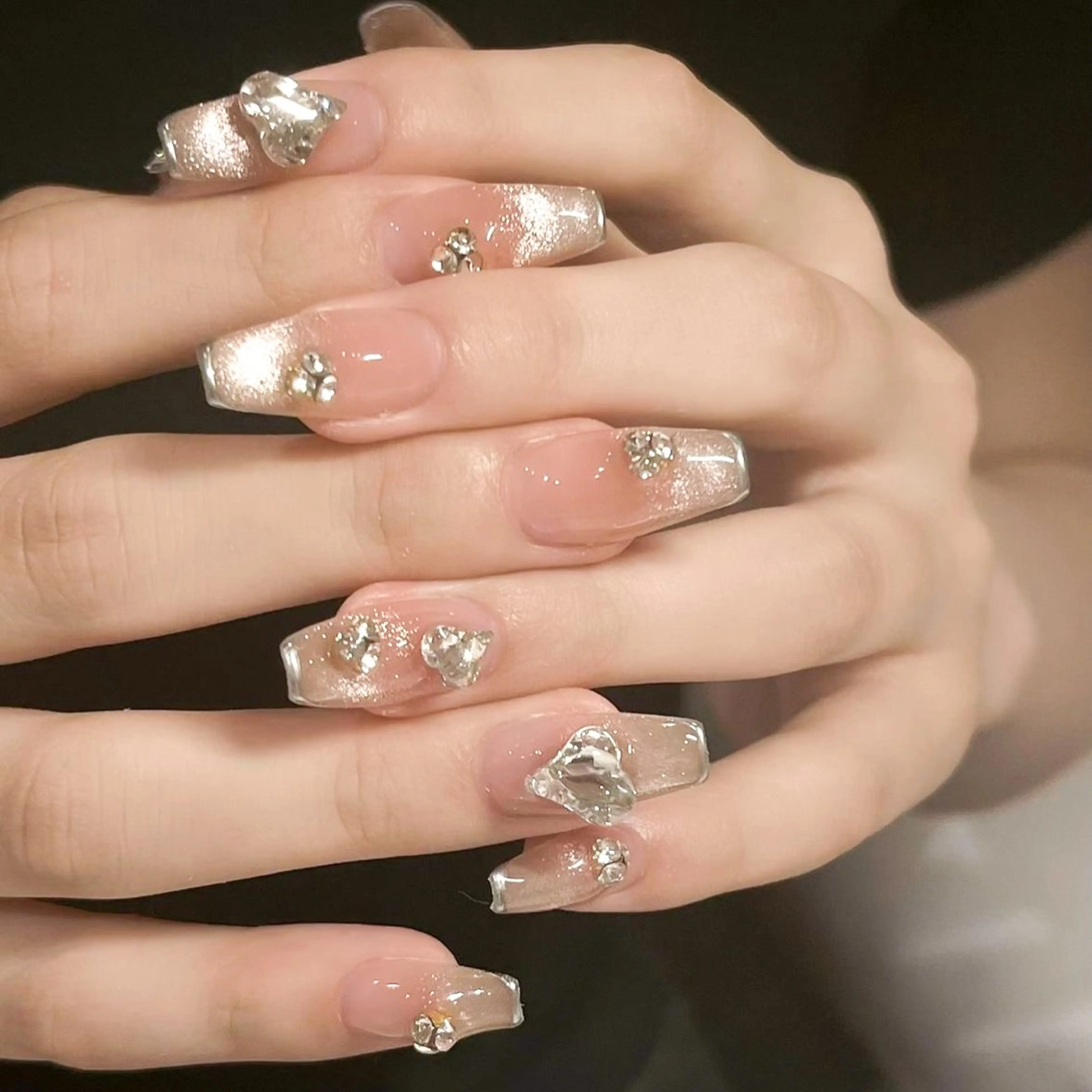 ネイル Bonnal所属・Manamǐ 個性派のネイルデザイン