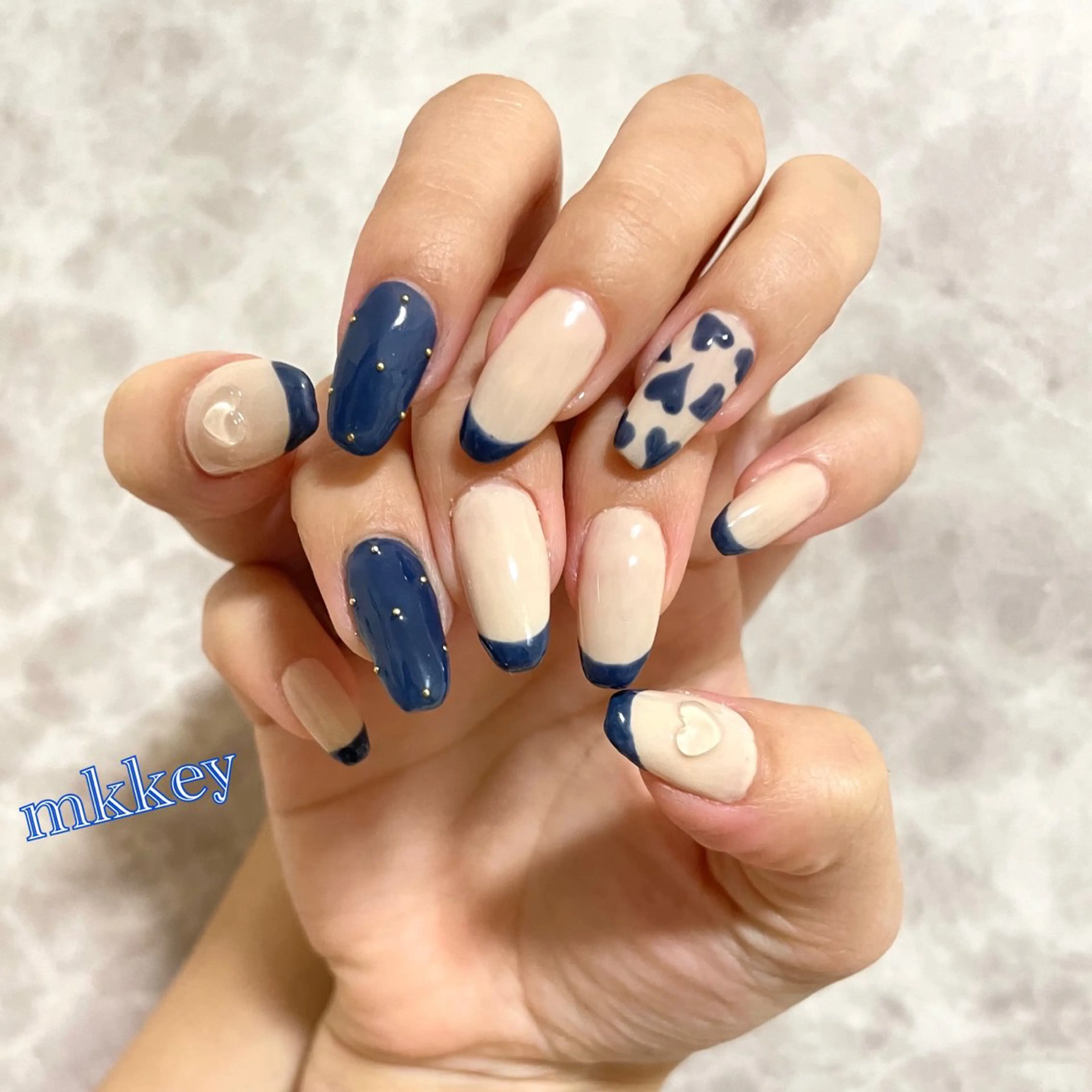 ネイル ブルー フレンチネイル ハート Liora所属・nail mnのネイルデザイン