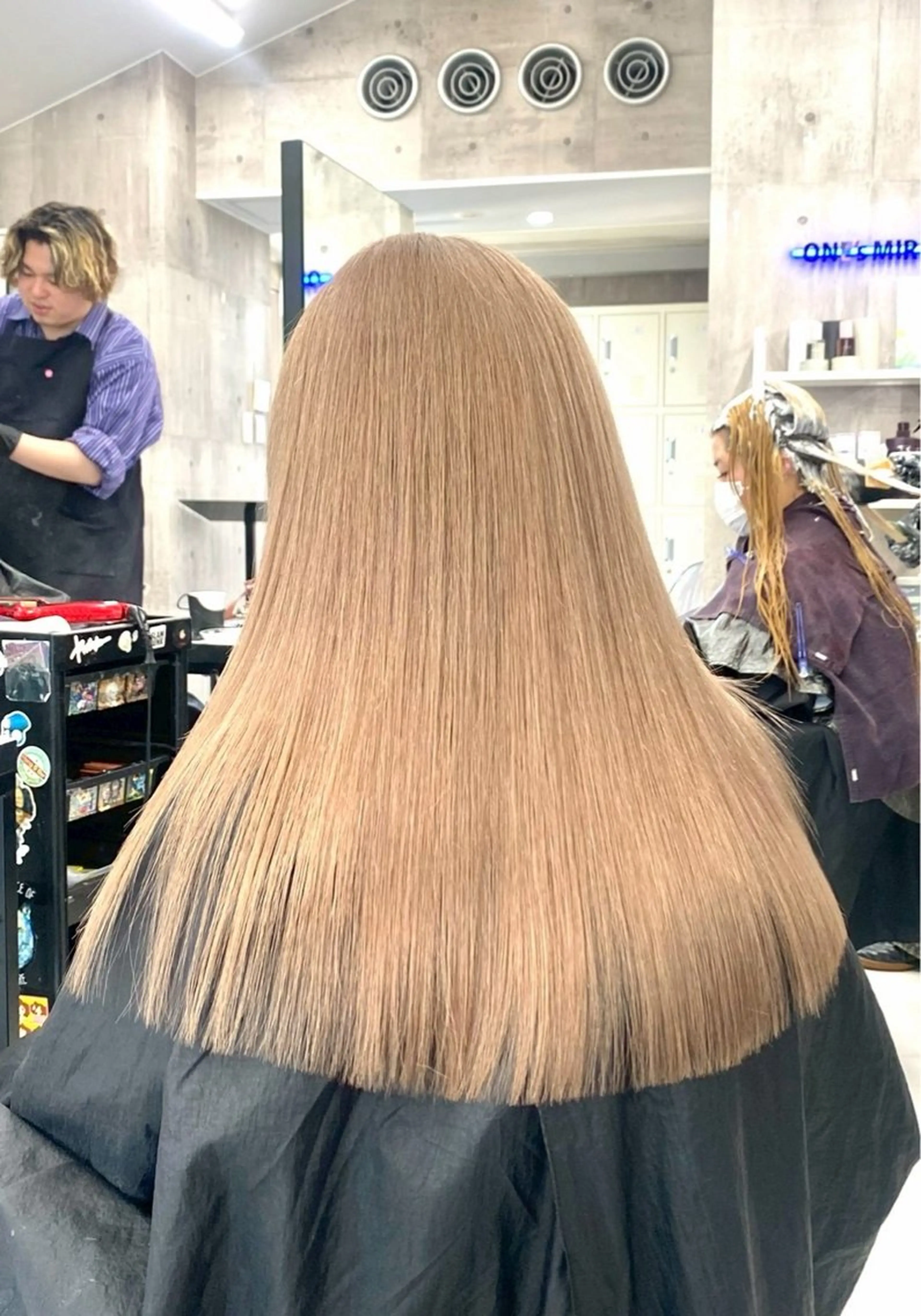 カラー 【🦋ハイトーンリタ ッチ🦋】ENAのヘアスタイル