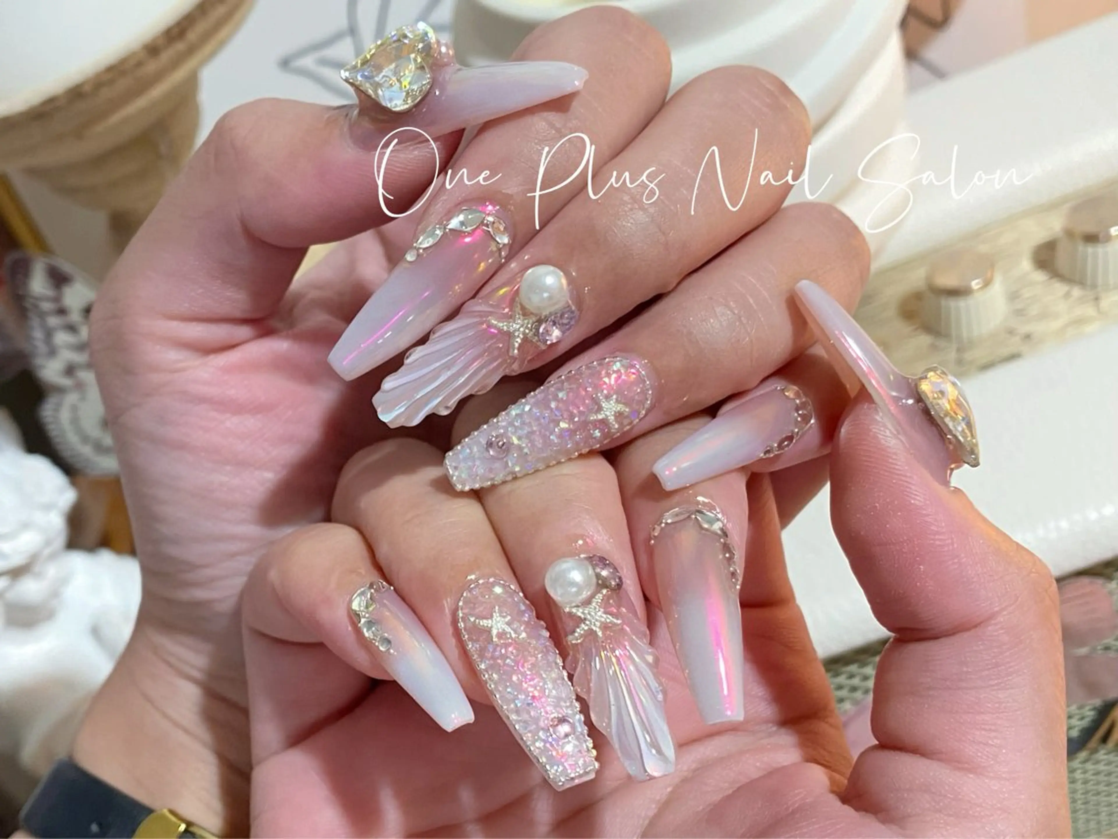 ネイル ハンドネイル One Plus Nail Salonのネイルデザイン