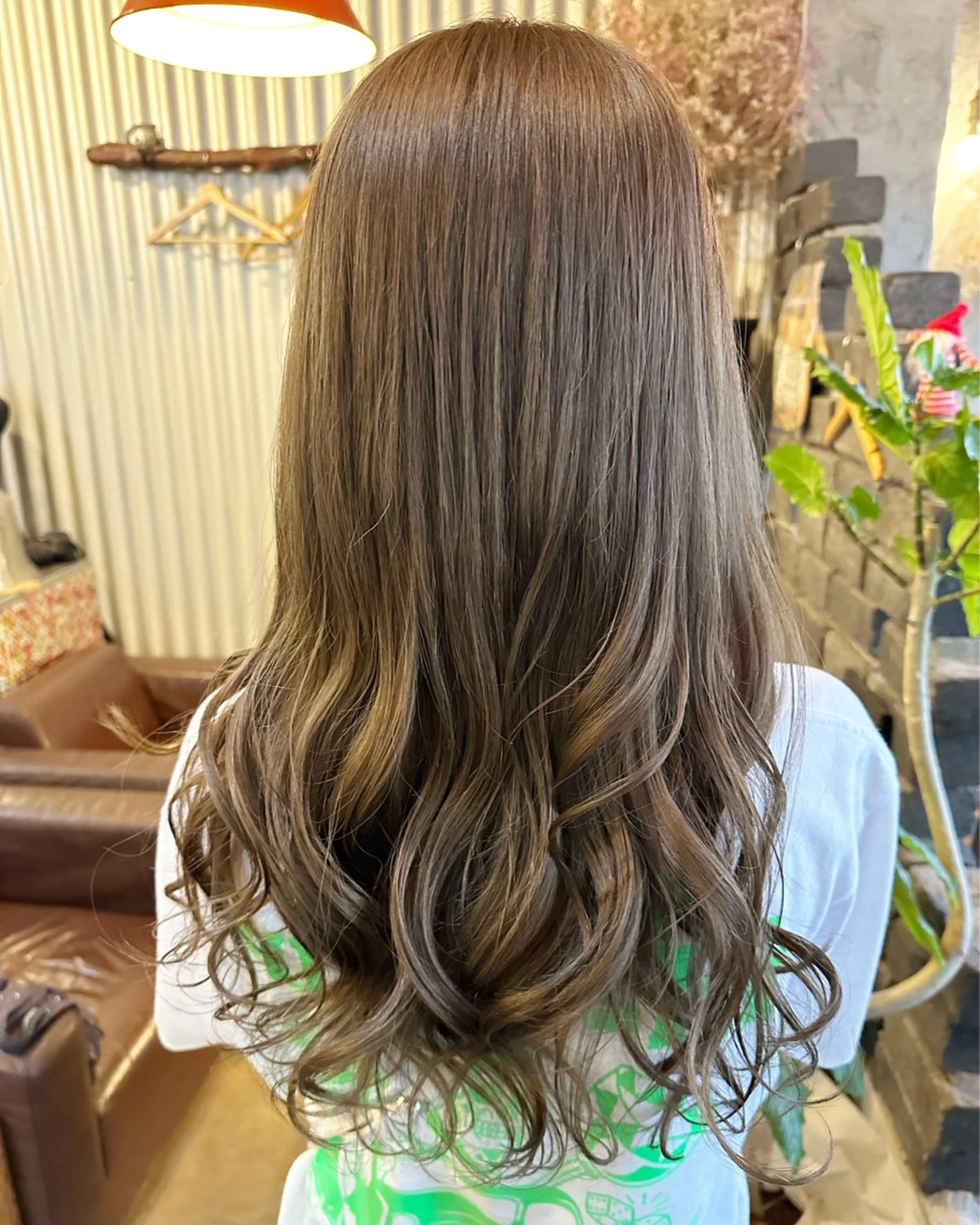 ロング ヘアカラー トリートメント 玉木 育実のヘアスタイル