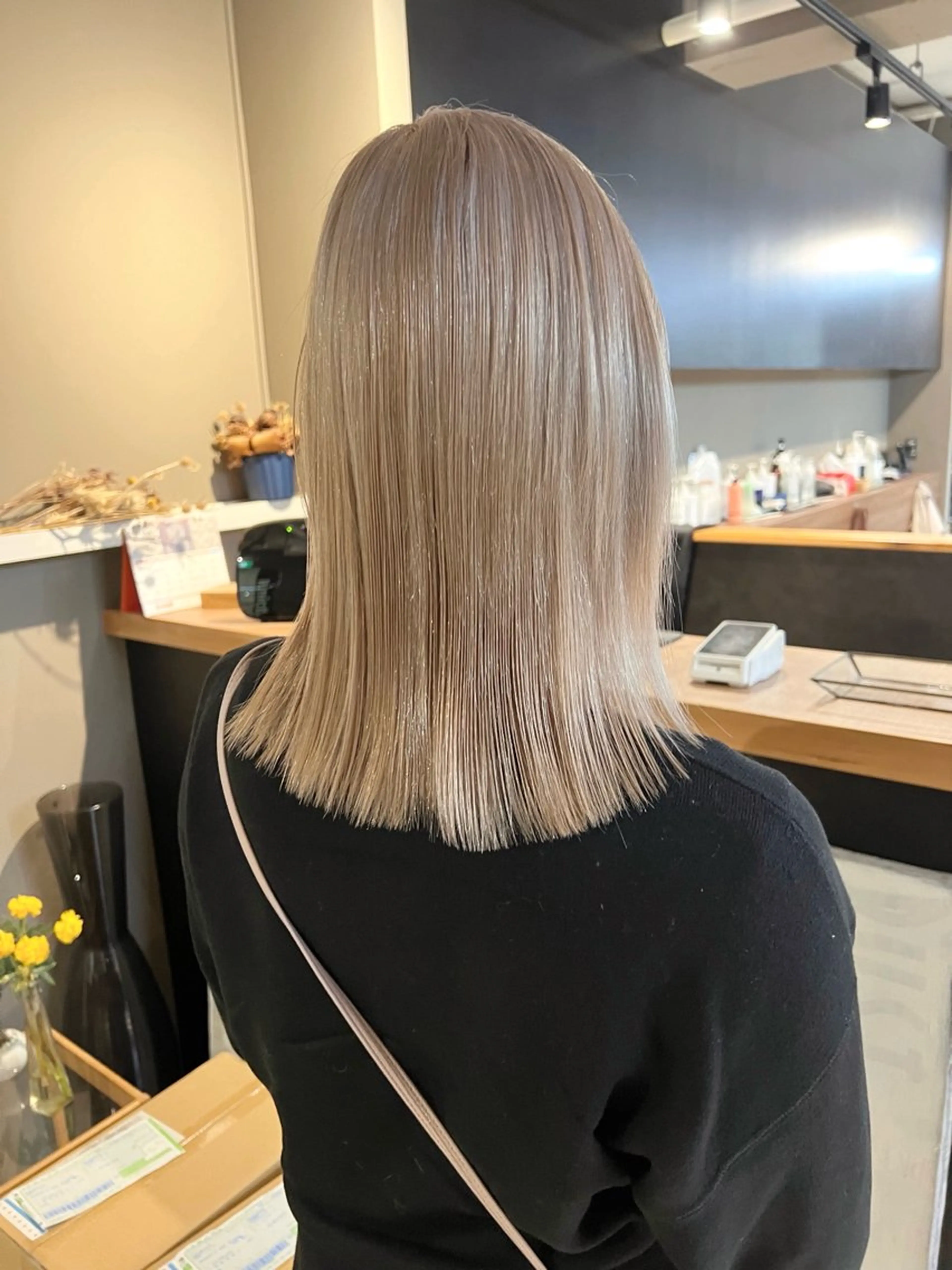 セミロング カラー daiki 原宿のヘアスタイル