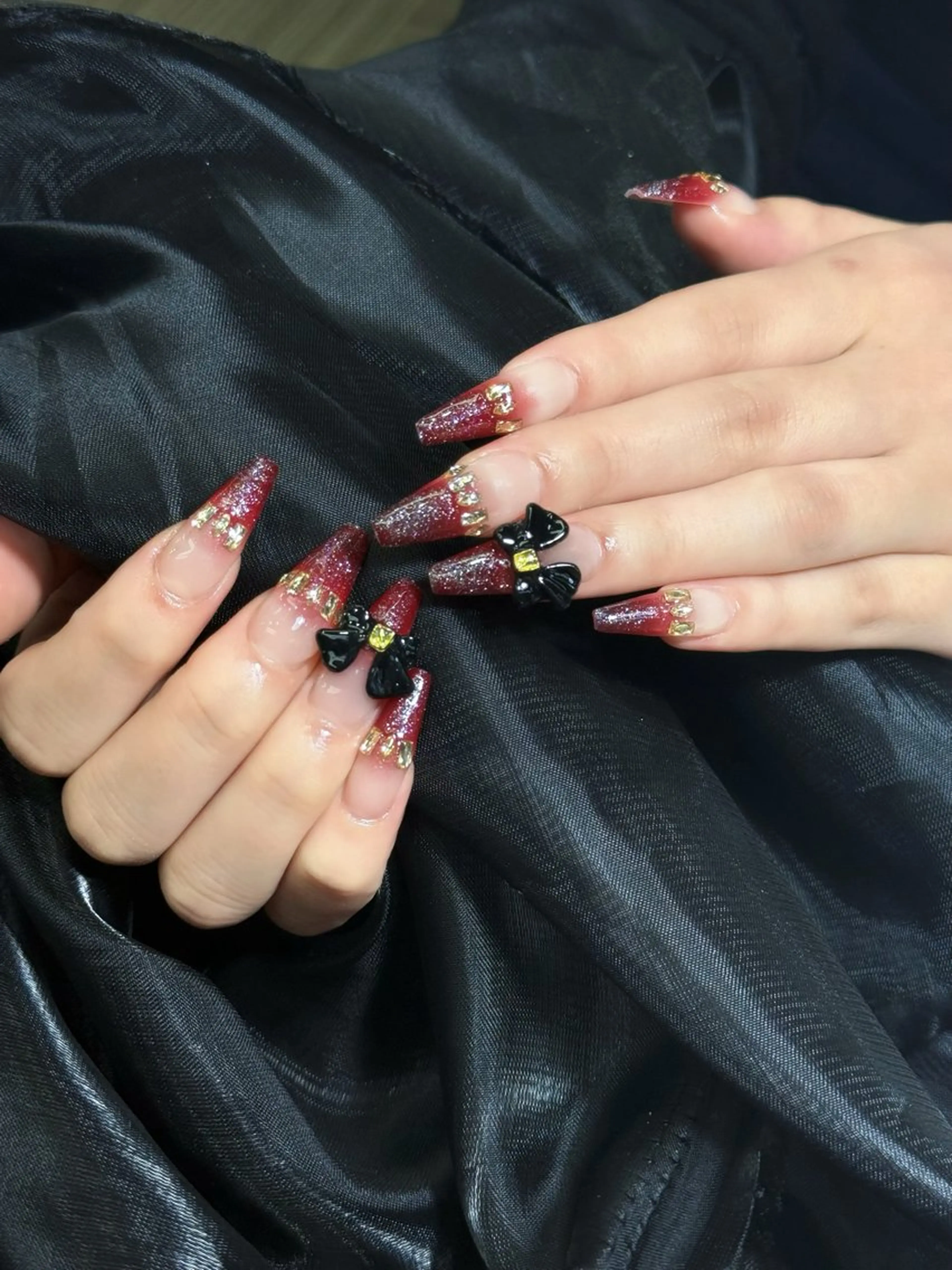 セミロング ハンドネイル Bibi beauty spa Osaka所属・Bibi nail Osakaのネイルデザイン