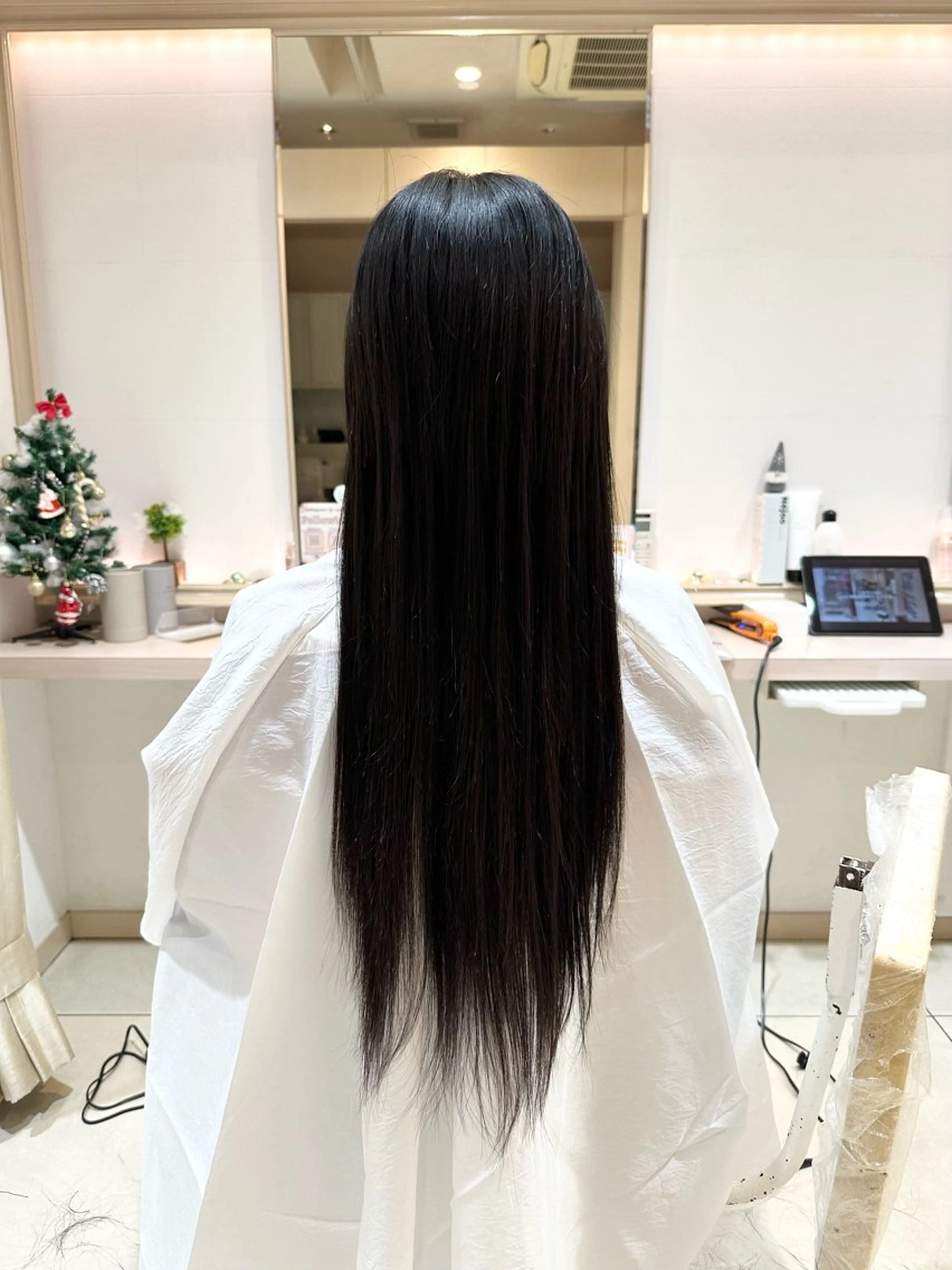 ロング ヘアカラー エクステ ｟羽エクステ｠ 鈴木　美羽のヘアスタイル