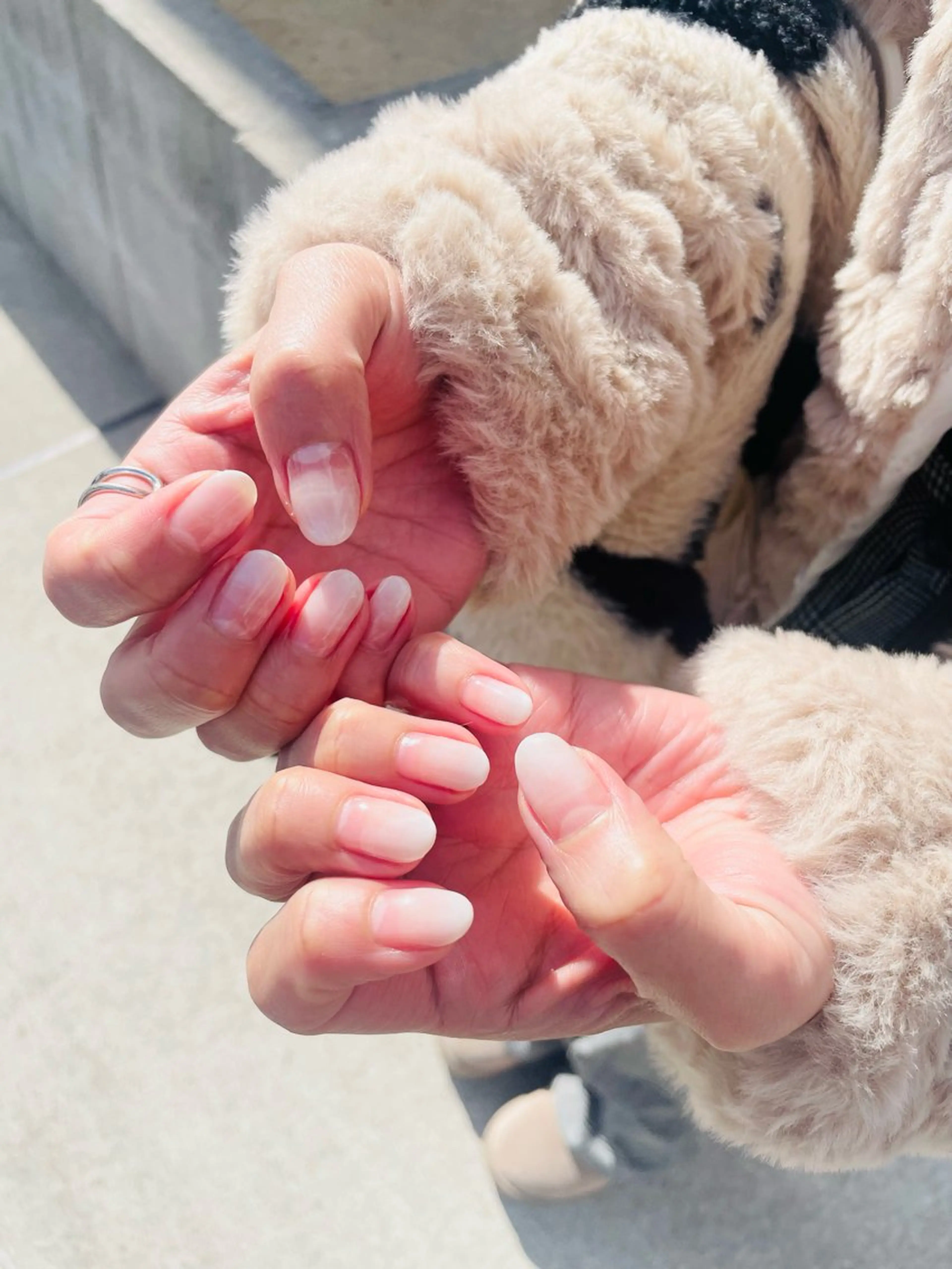 ネイル グラデーション ホワイト Kuroki Yurikaのネイルデザイン