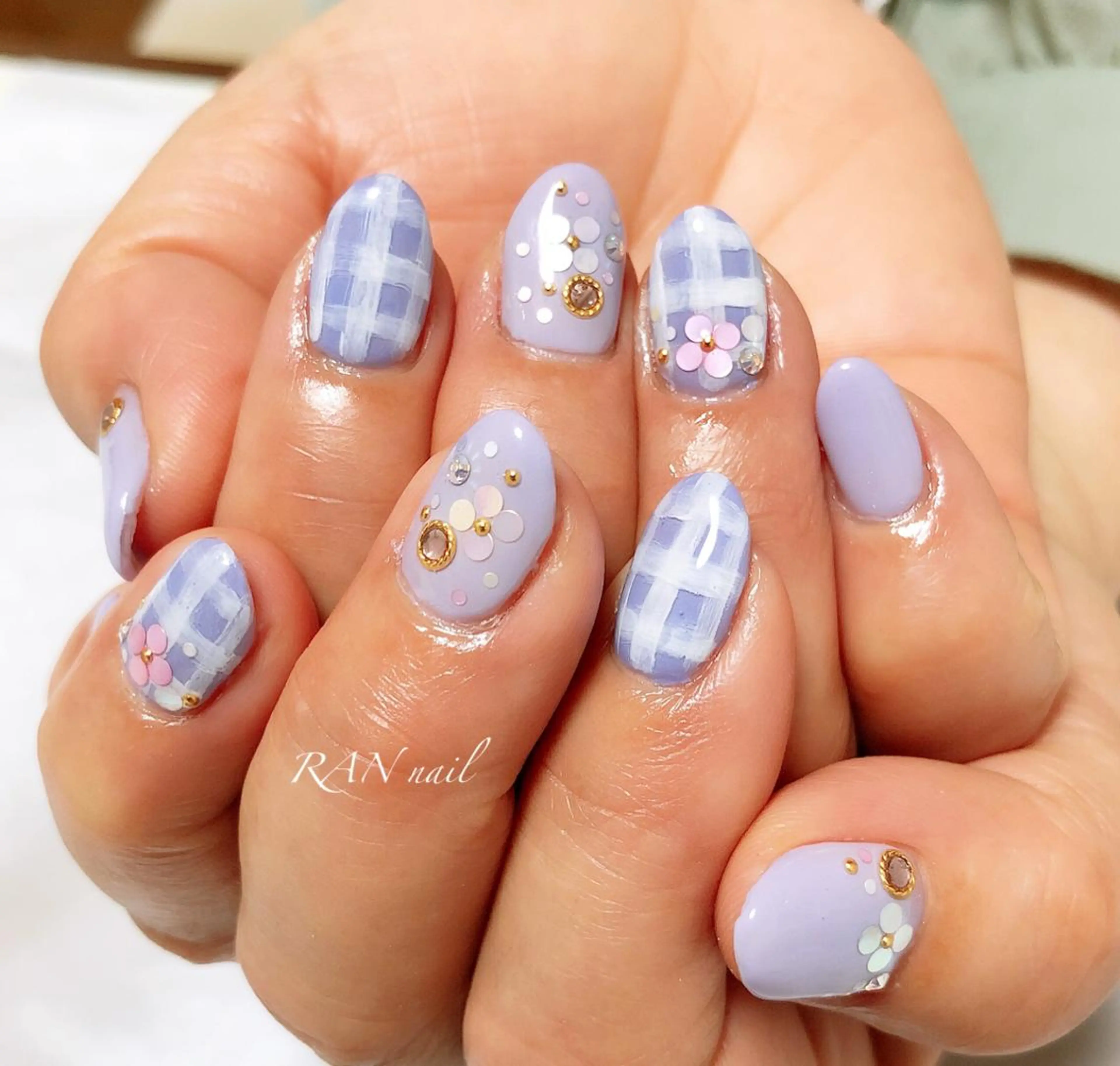 ネイル ブラウン フラワーネイル フットネイル ホログラムネイル オフィスネイル ハンドネイル フットネイル RAN nail 〜ランネイル〜所属・RAN nailのネイルデザイン