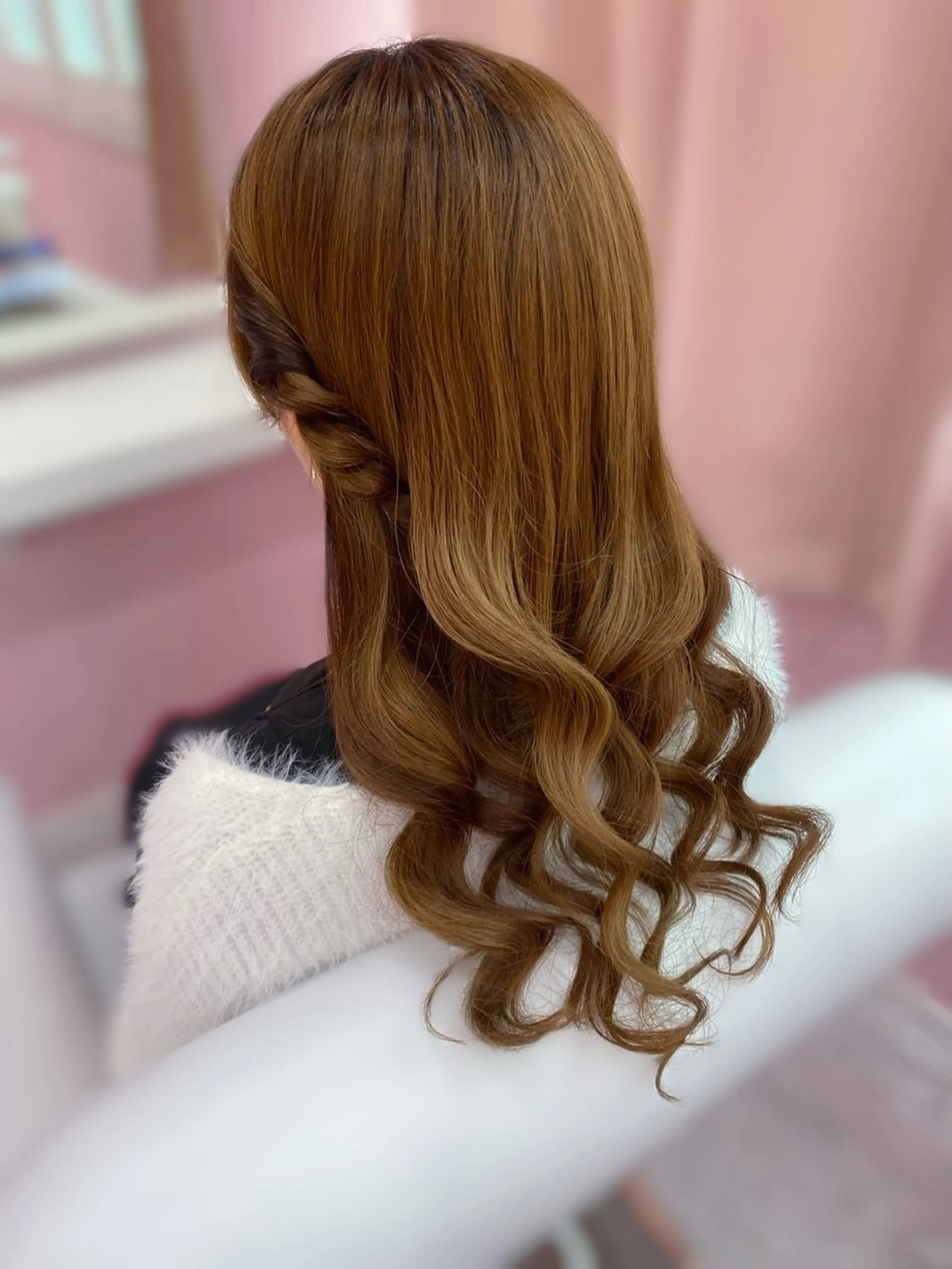 セミロング ヘアアレンジ Set Salon Mémoire by miuprierre所属・推し活🪄🩷 川上 佳奈のヘアスタイル