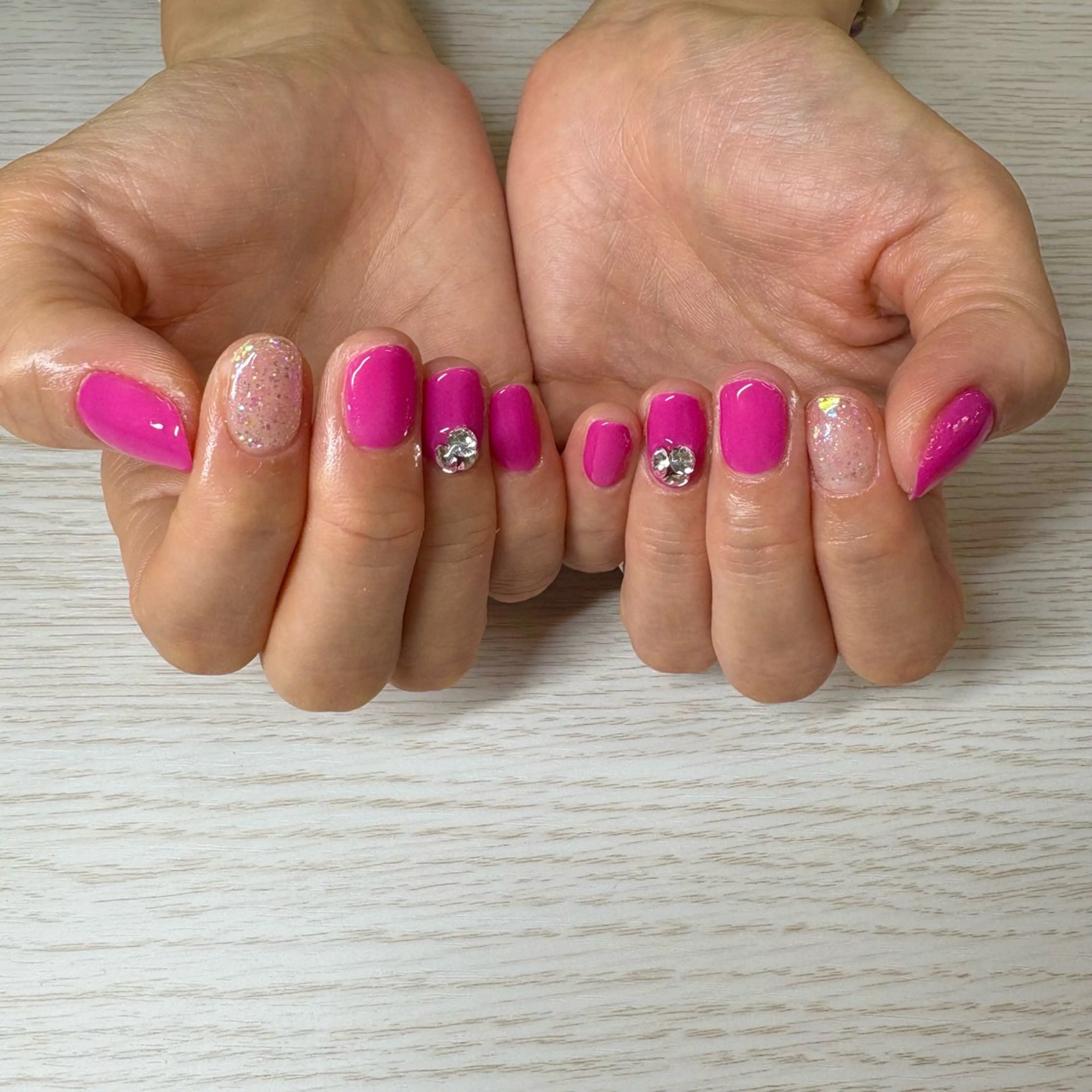 ネイル TRU NAIL大船店所属・TRU かつらのネイルデザイン