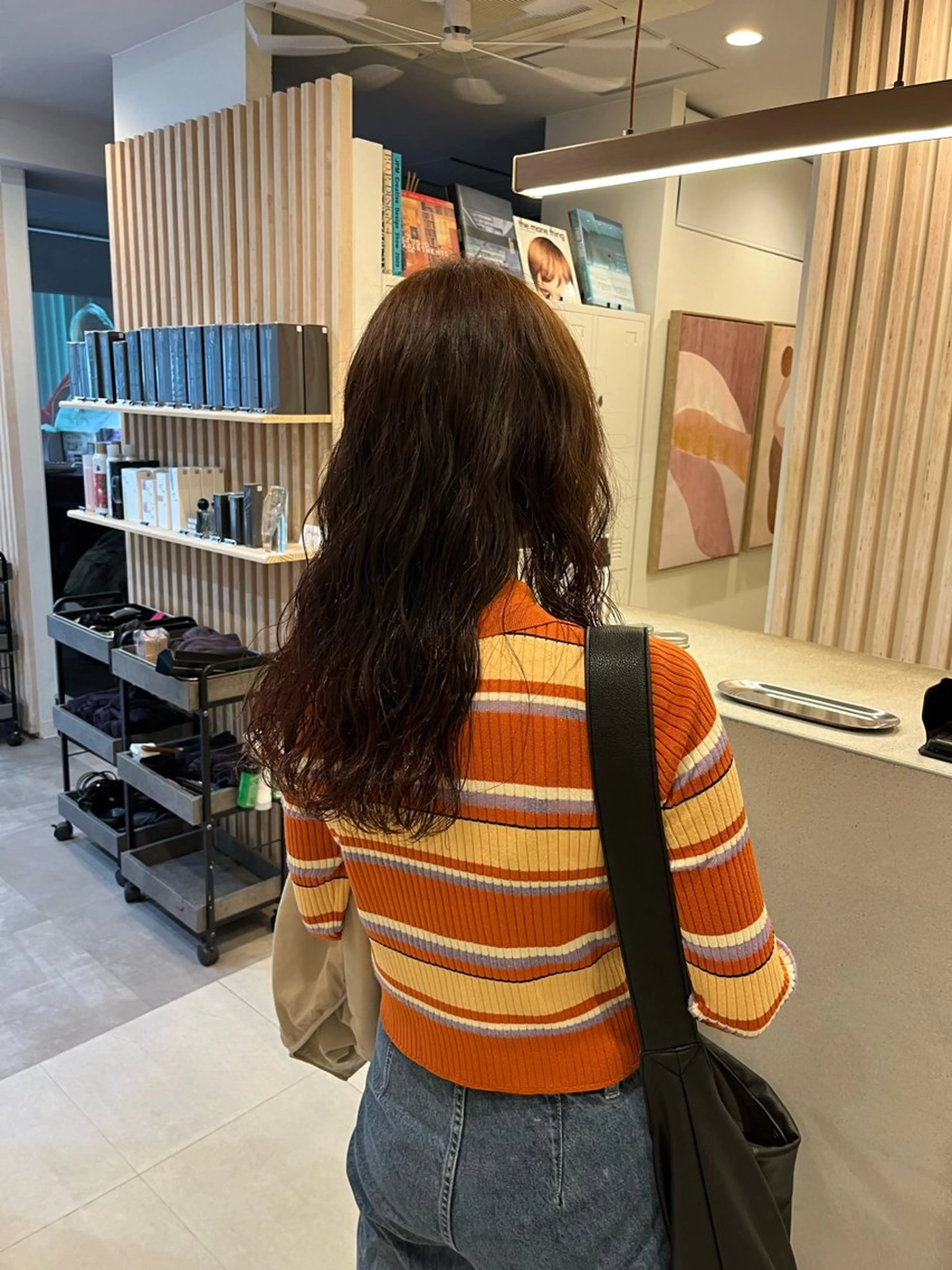 セミロング 冨井 ほのかのヘアスタイル