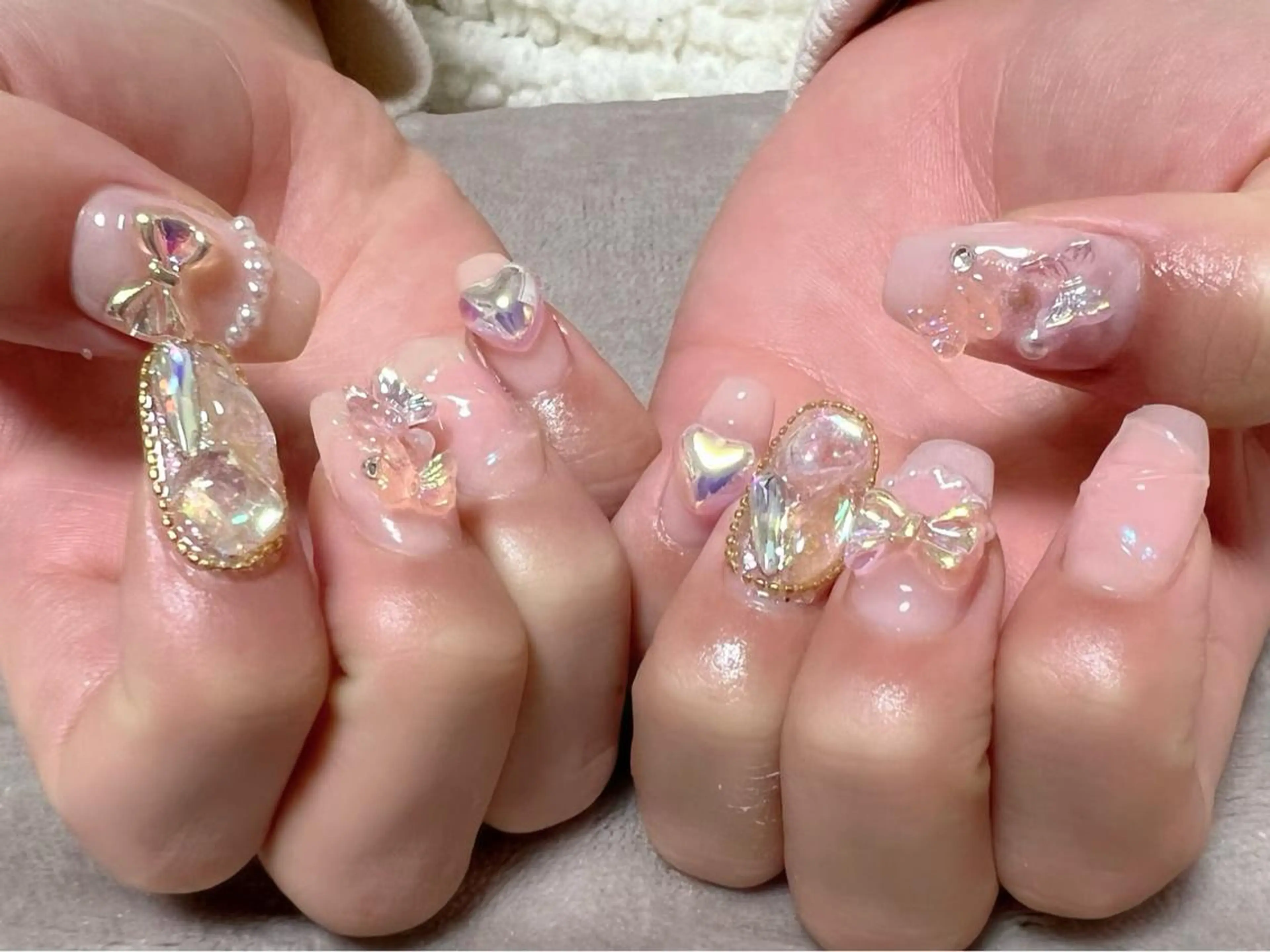 ネイル t. yoshizawaのネイルデザイン