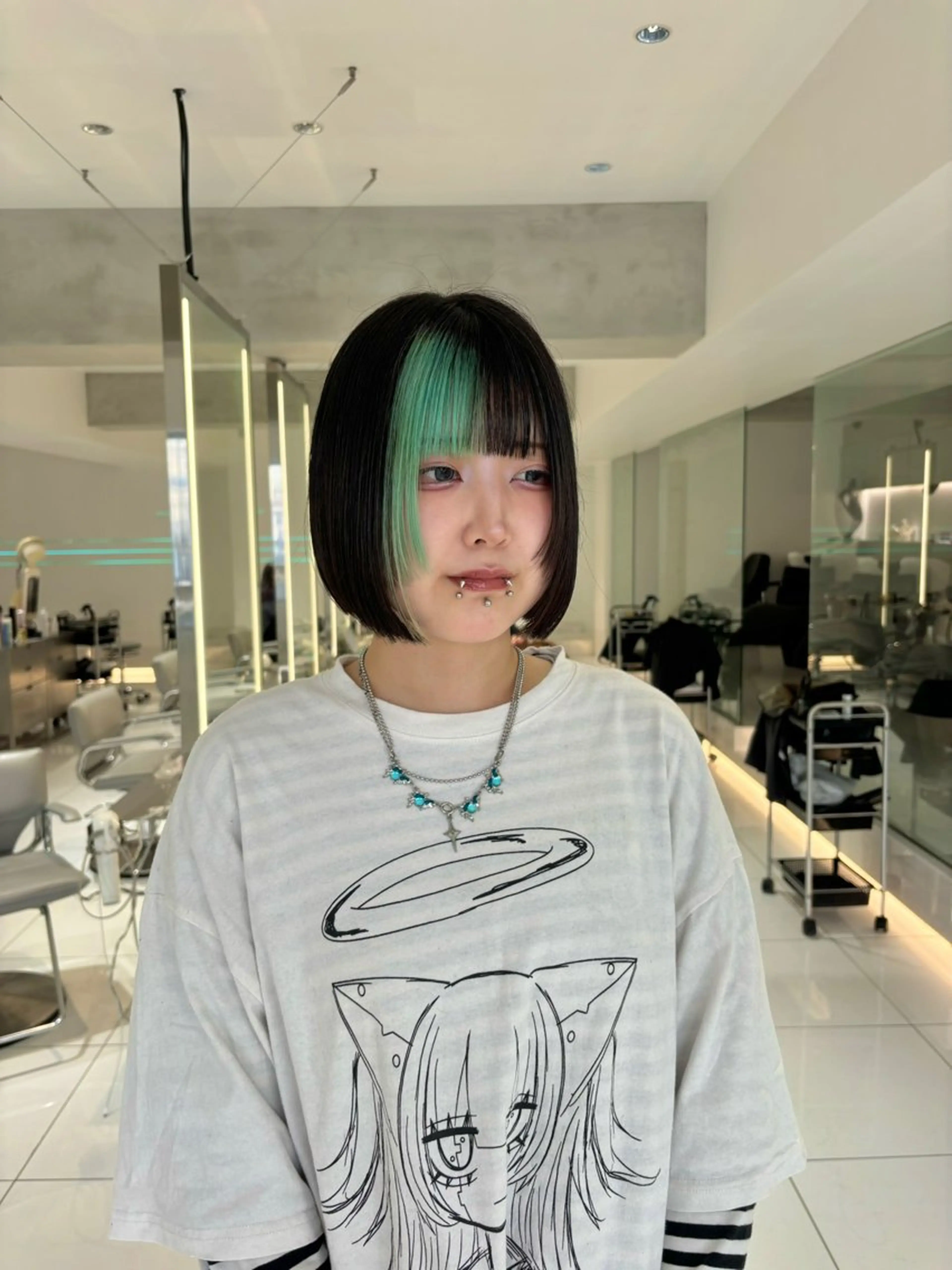 ショート ボブ カット mina🪐立川駅/ レイヤー/ボブのヘアスタイル