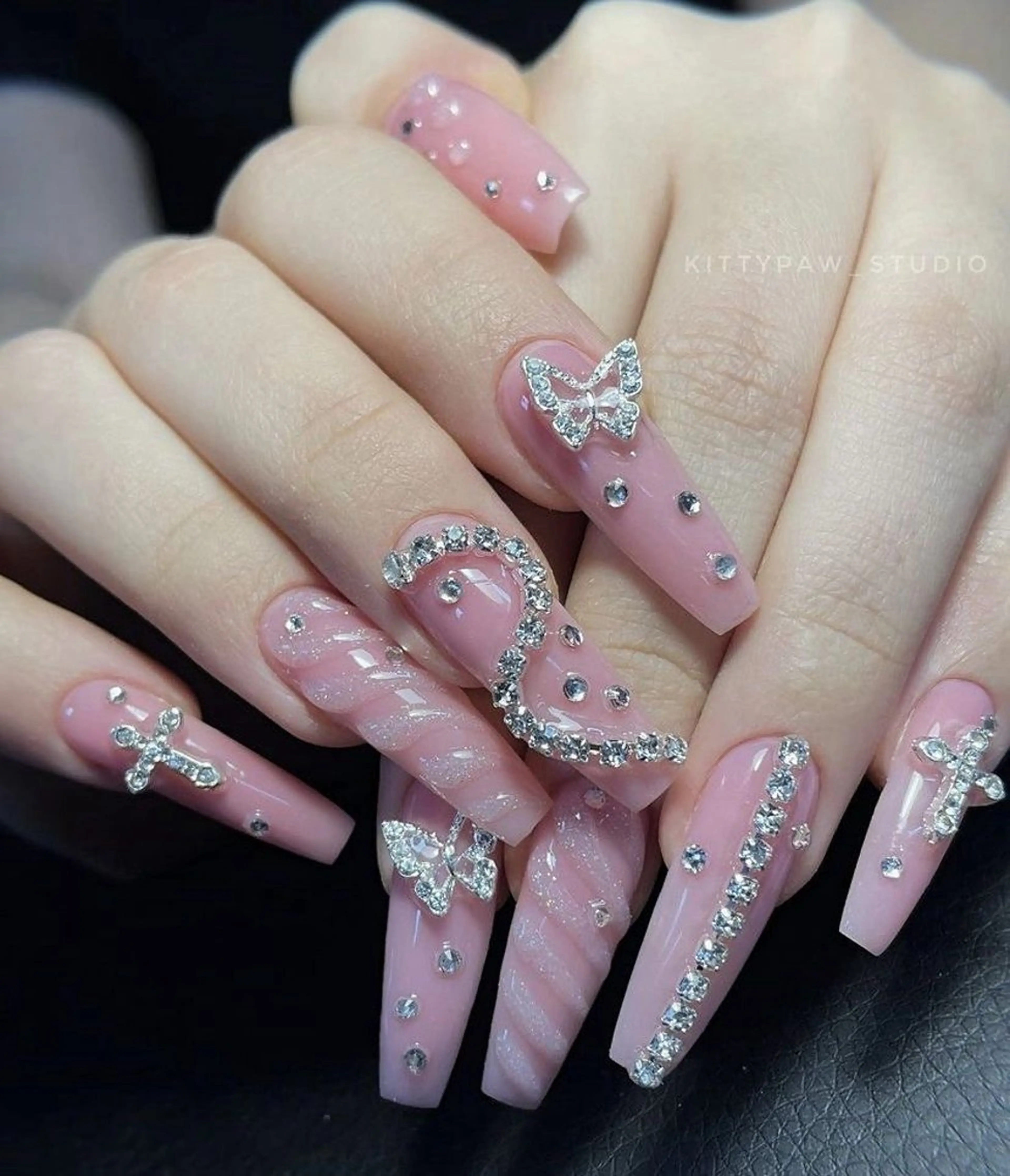 ネイル Lee Nailsのネイルデザイン