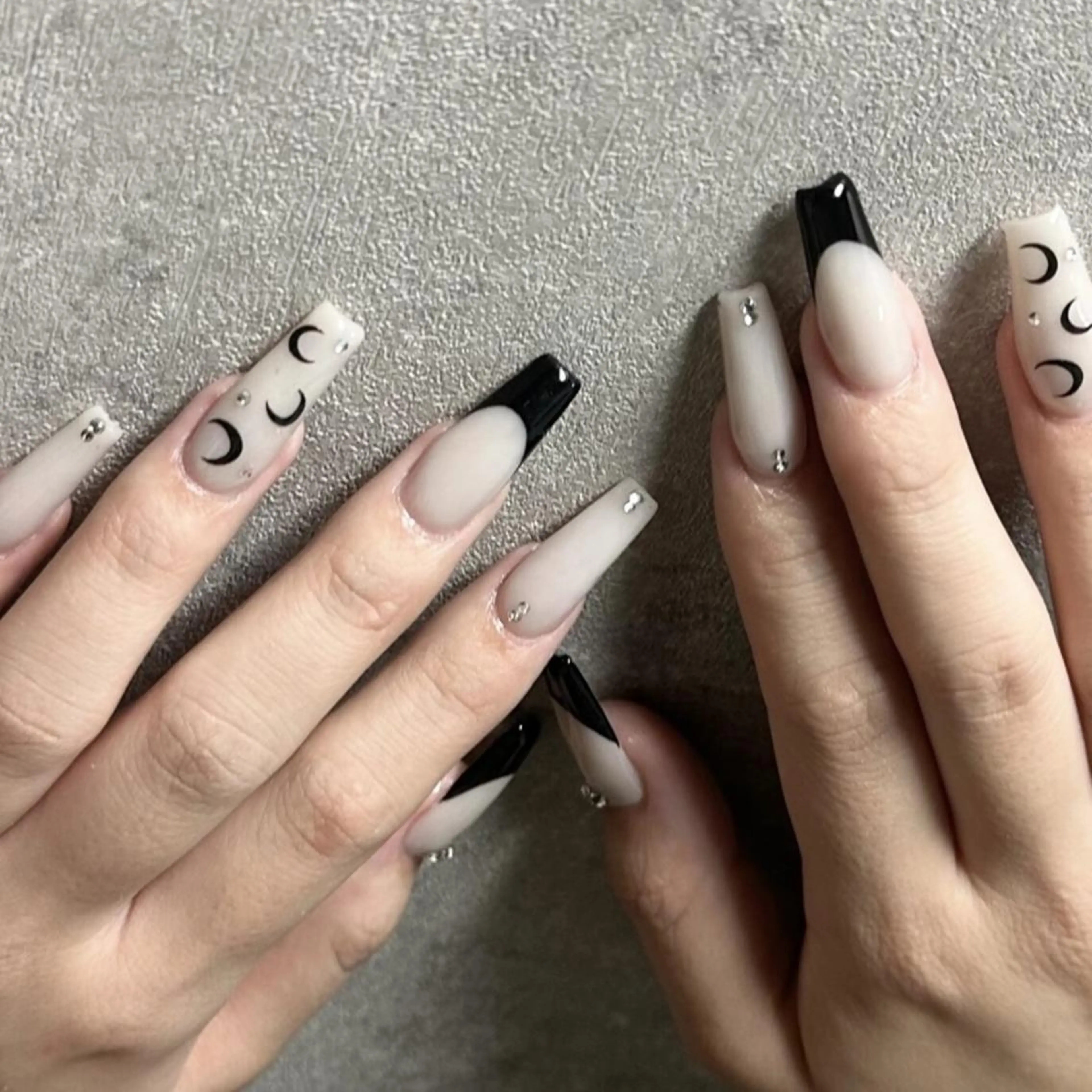 ネイル 長さ出し フレンチネイル 韓国ネイル ニュアンスネイル スカルプネイル ハンドネイル nailstudio eviz新宿店のネイルデザイン