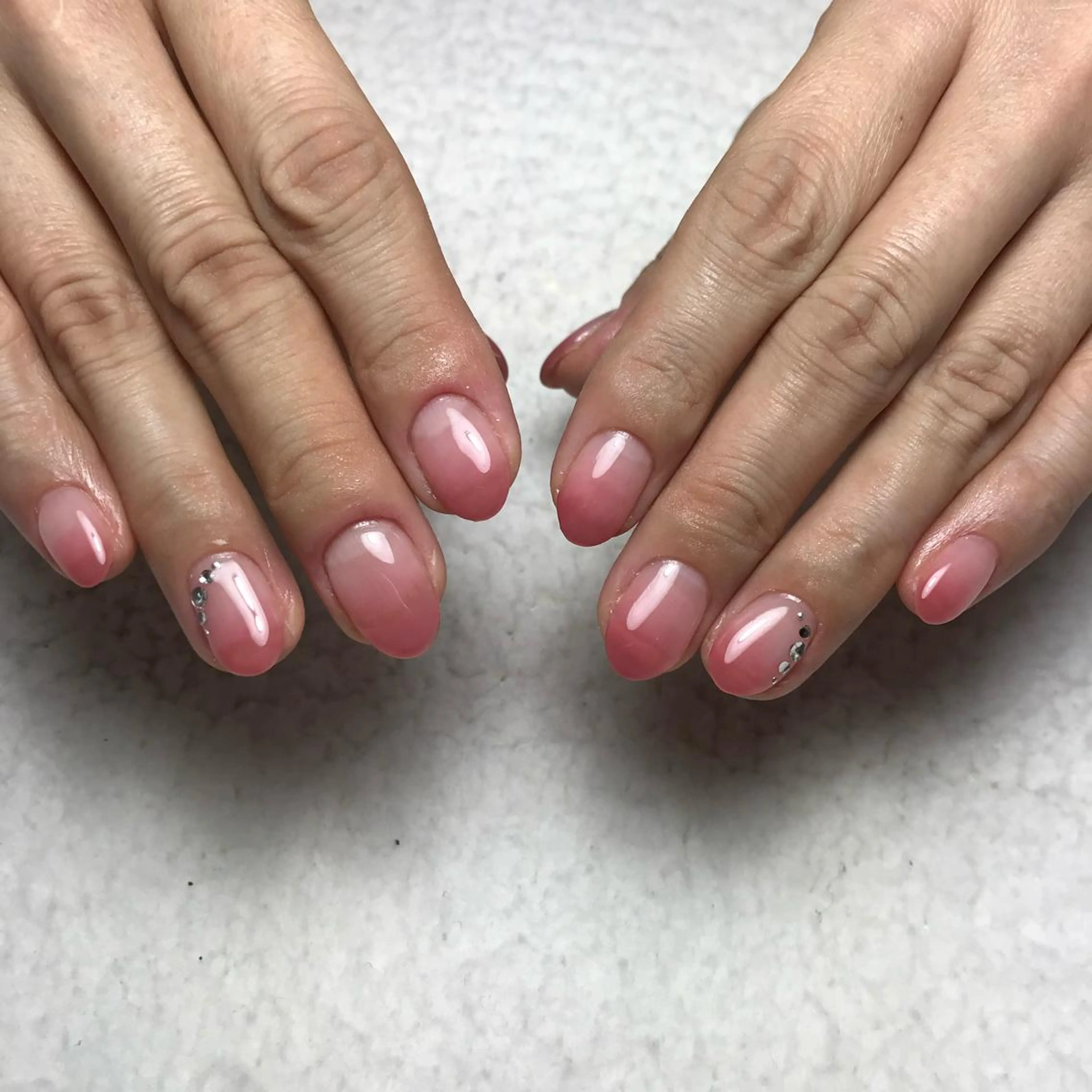 ネイル グラデーション ハンドネイル COCO+所属・COCO +のエステ・リラクイメージ