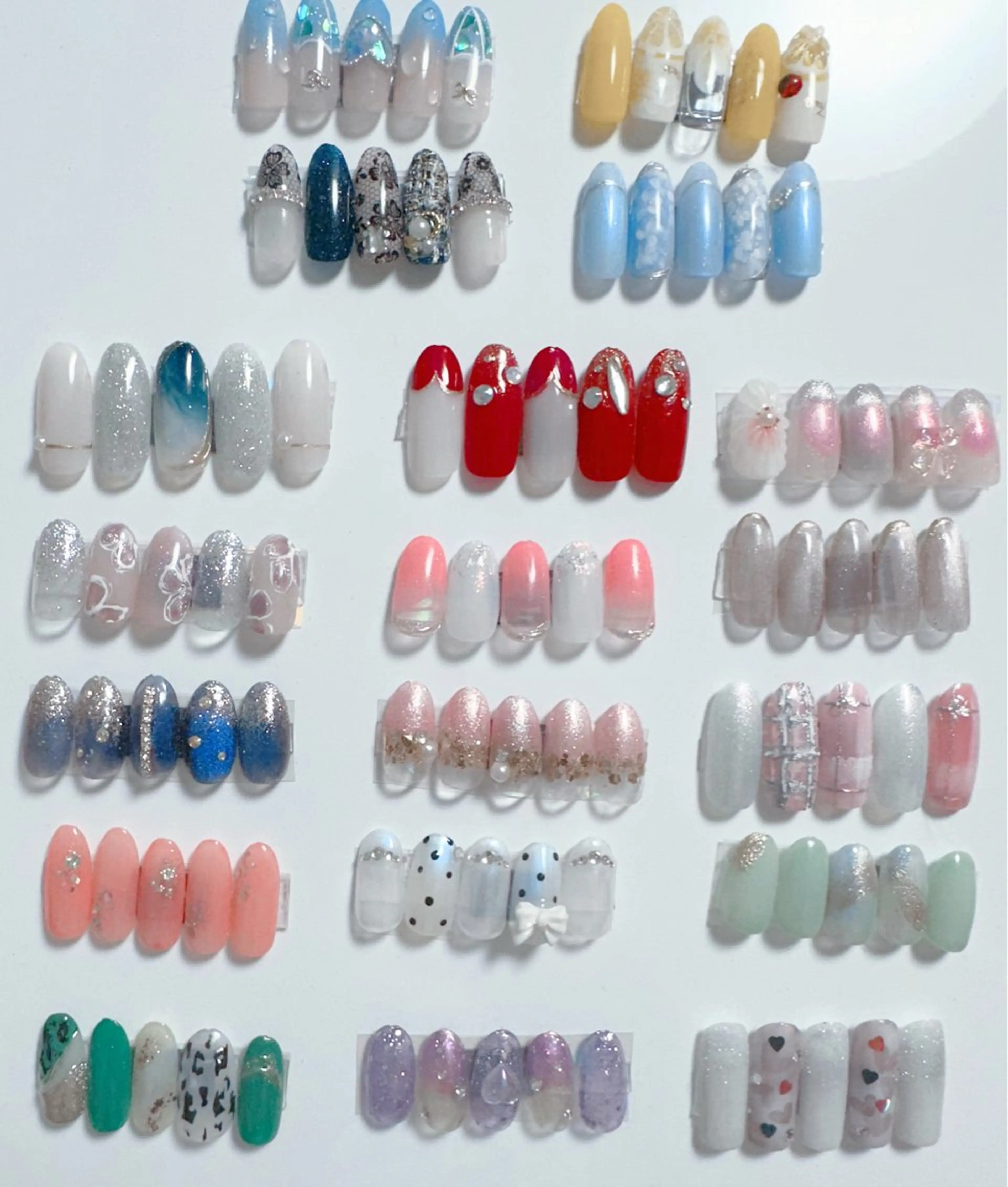 ネイル 高島 夏海のネイルデザイン