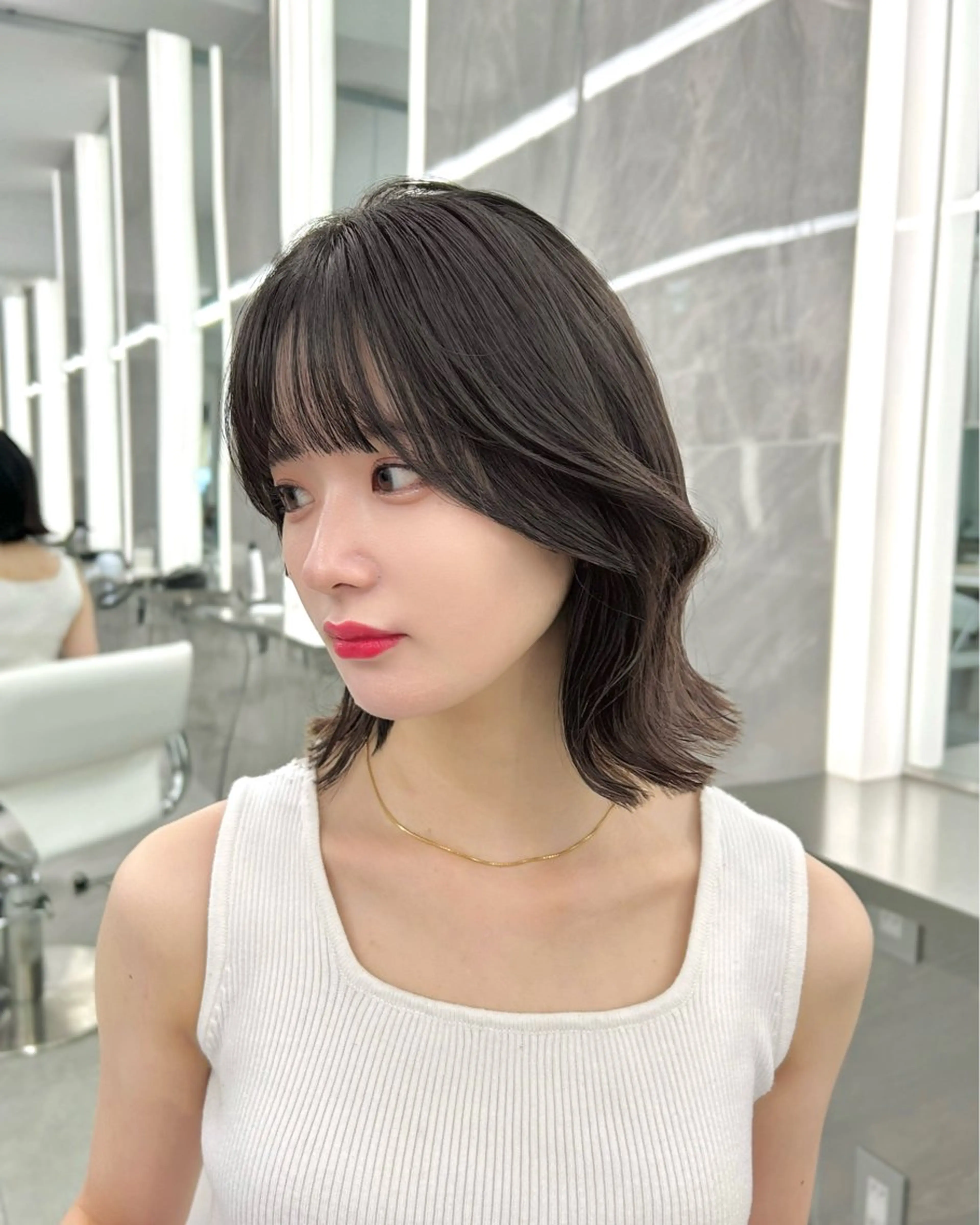 ミディアム 韓国顔まわり/前髪 /レイヤー/いつきのヘアスタイル