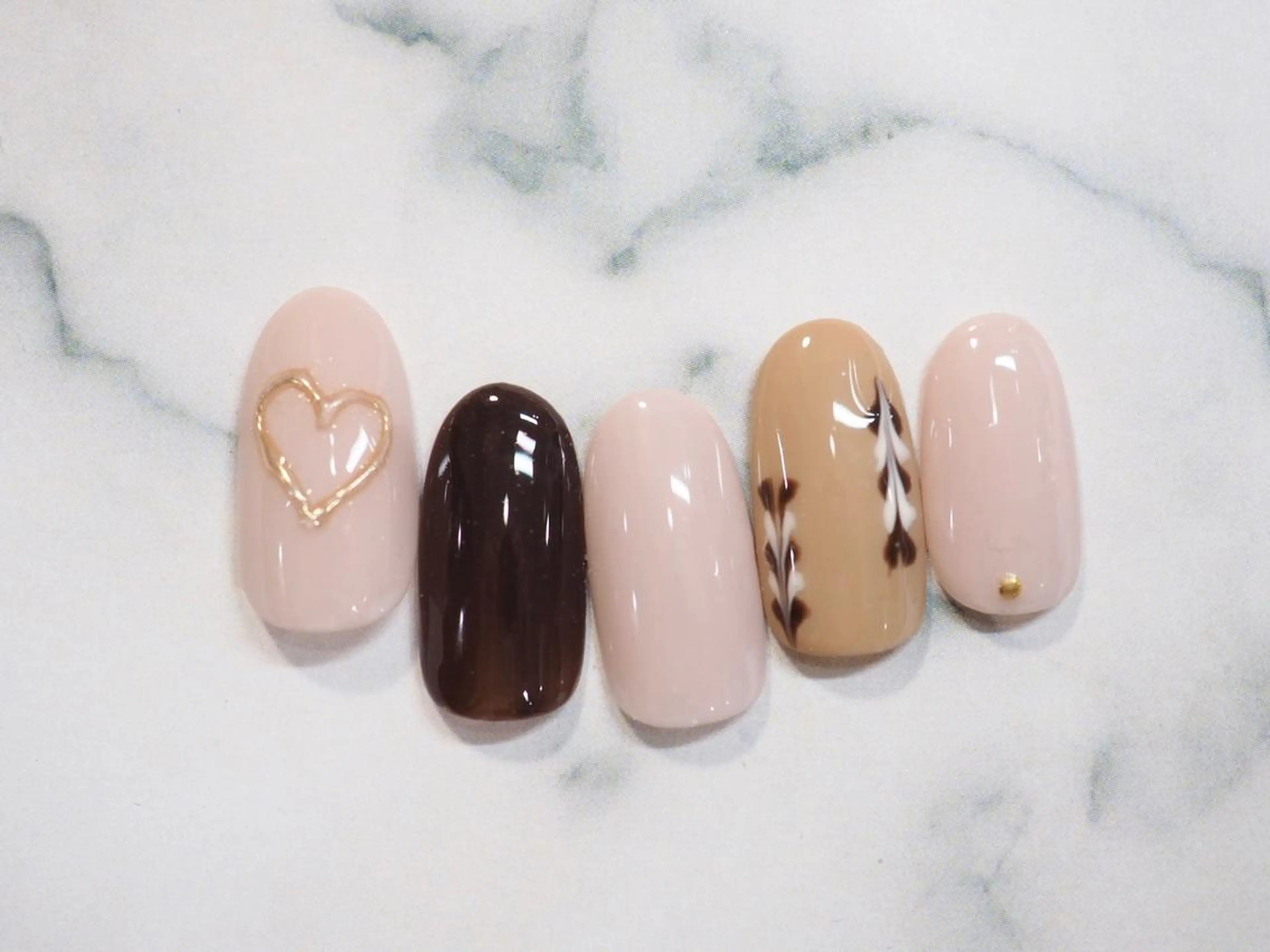 ネイル トップネイリスト Ribbon立川店のネイルデザイン