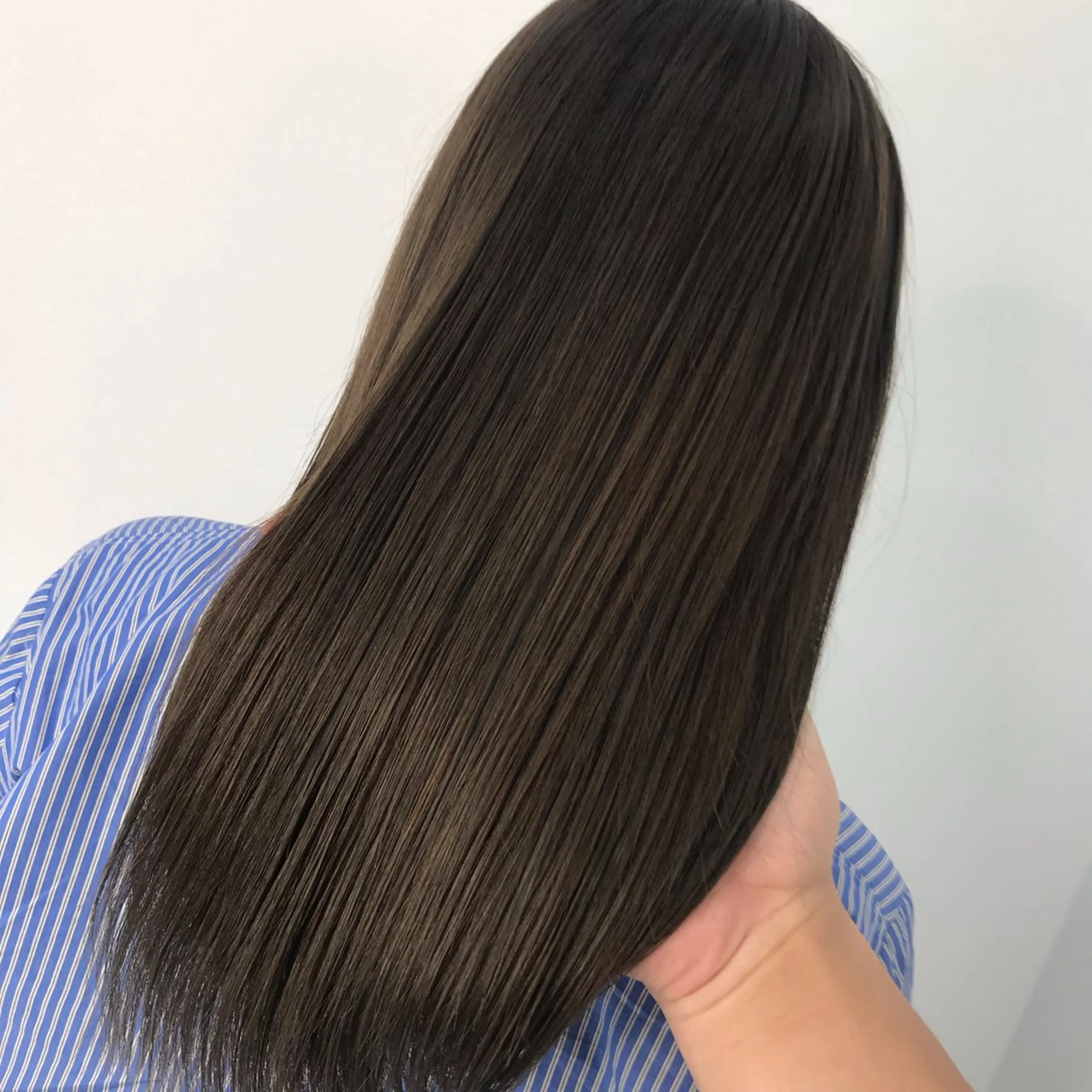 セミロング カット 縮毛矯正 トリートメント 天王寺の美容師 わだひろしのヘアスタイル