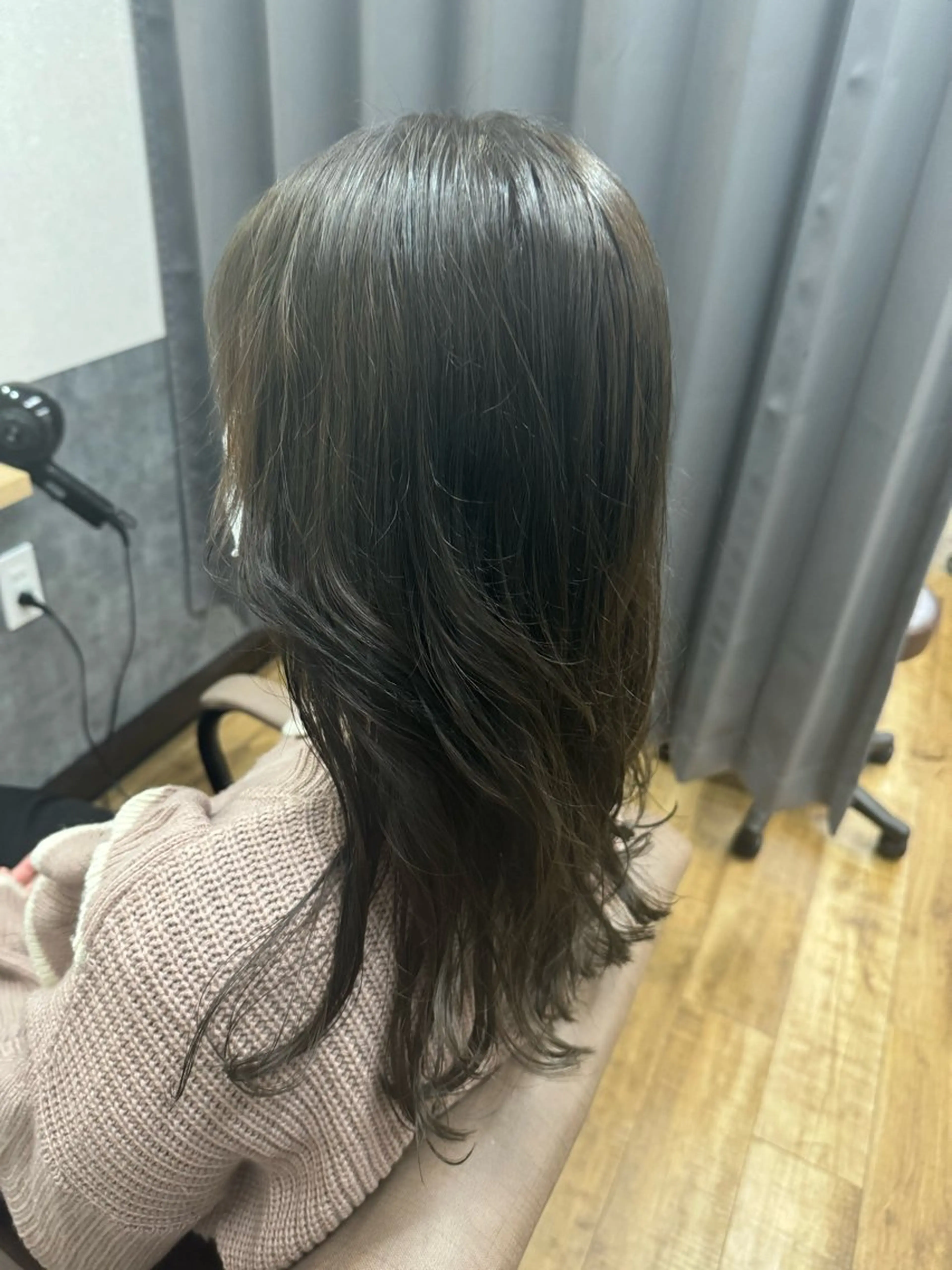 ロング カラー グレージュ オリーブグレージュ オリーブグレー TELAHAIR南流山店所属・TERA  HAIR HARUのヘアスタイル